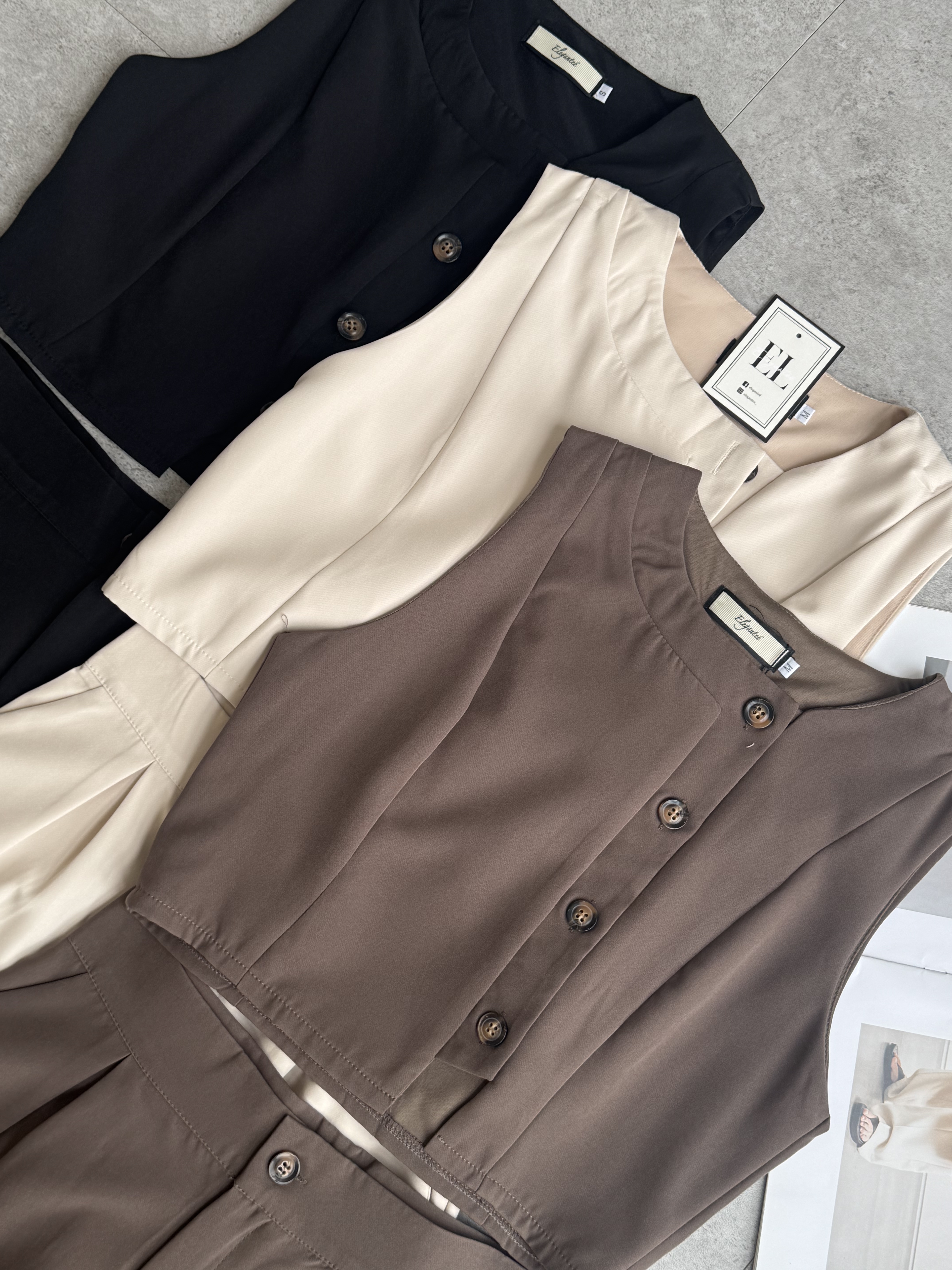 侧排纽无袖梨形版长裤套装（超高腰）