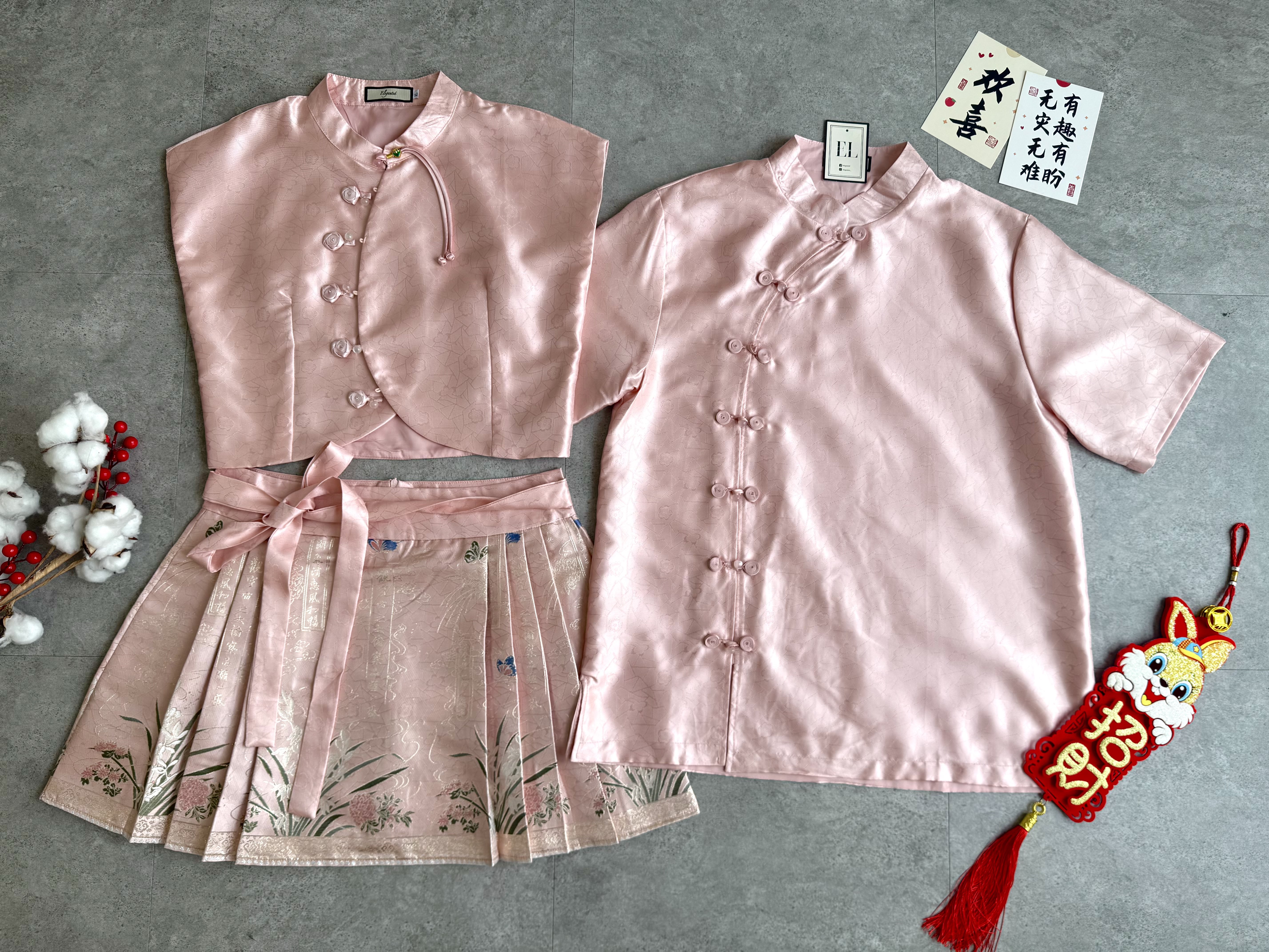 《情侣》缎面唐装