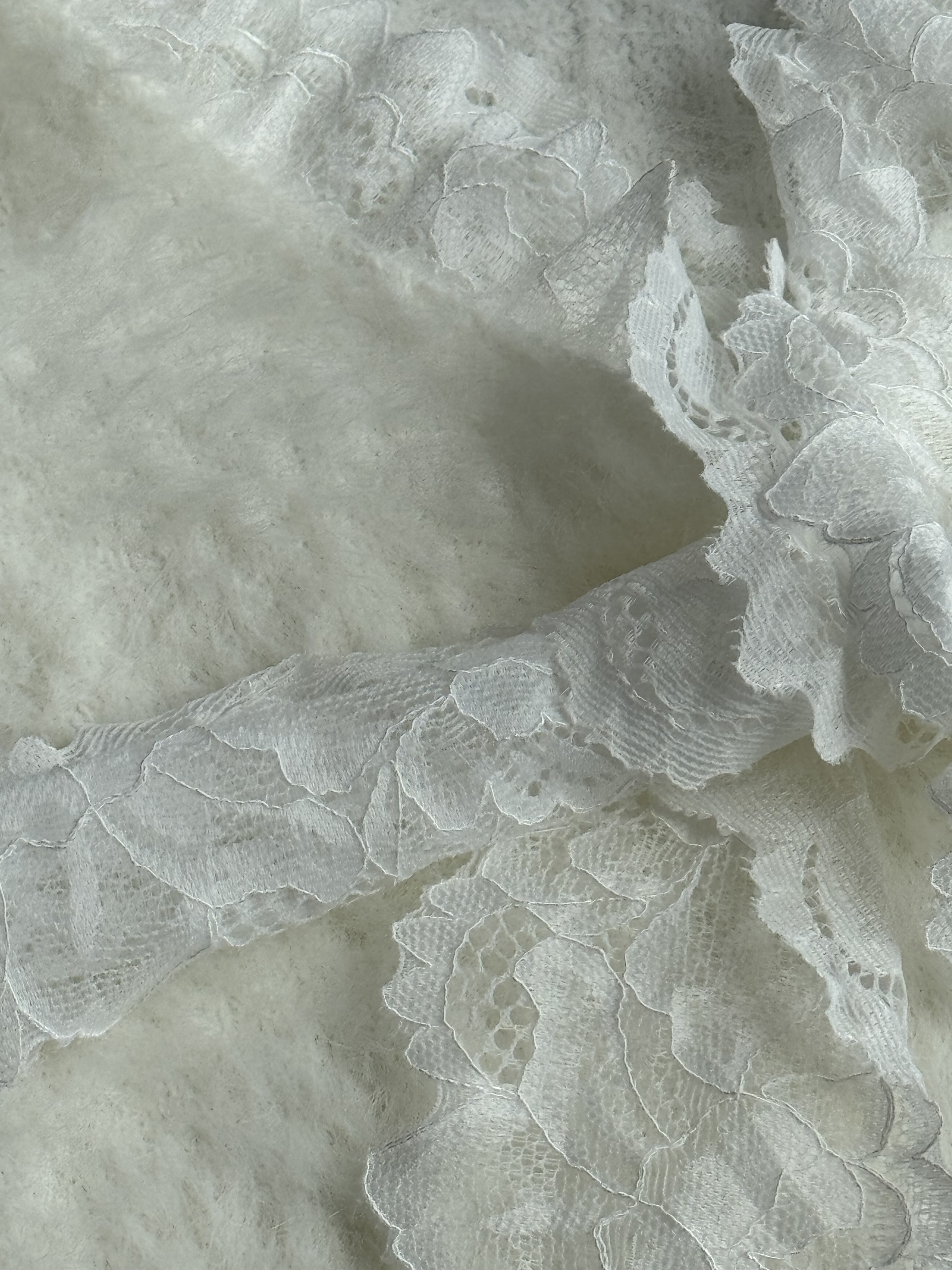 蕾丝蝴蝶结长袖毛衣