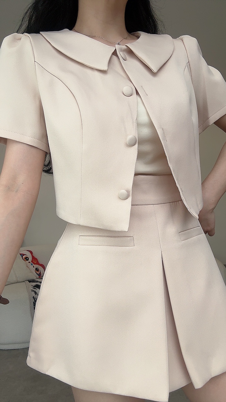 复古甜美圆翻领学院风裤裙套装