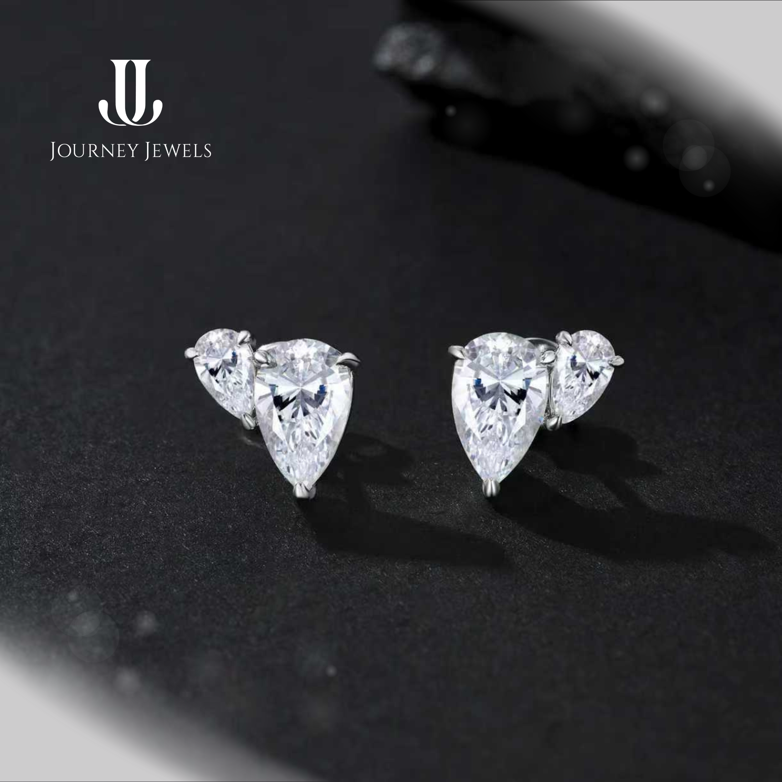 E25 - Angel Wings Moissanite Studs Earrings
