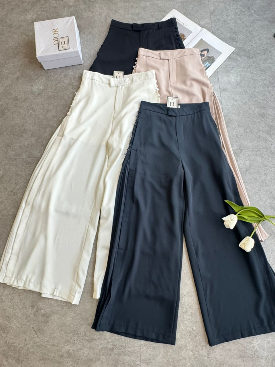 侧边百褶设计高腰阔腿裤