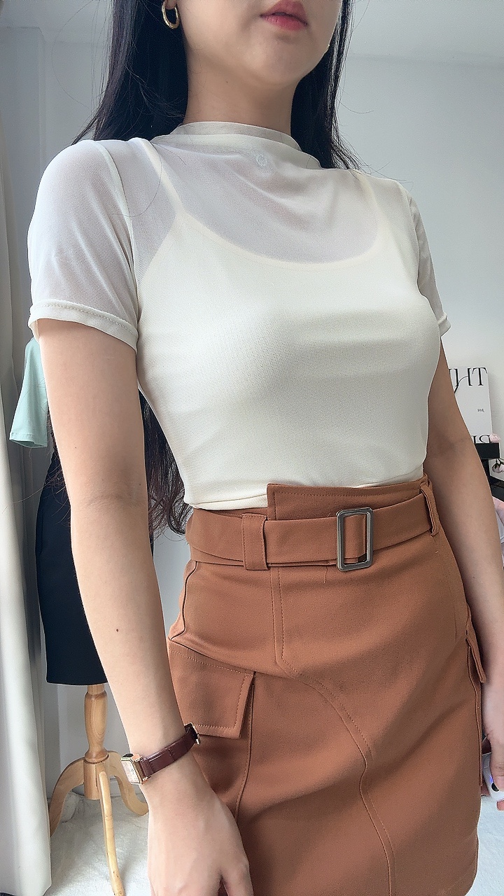 腰间不规则设计裙