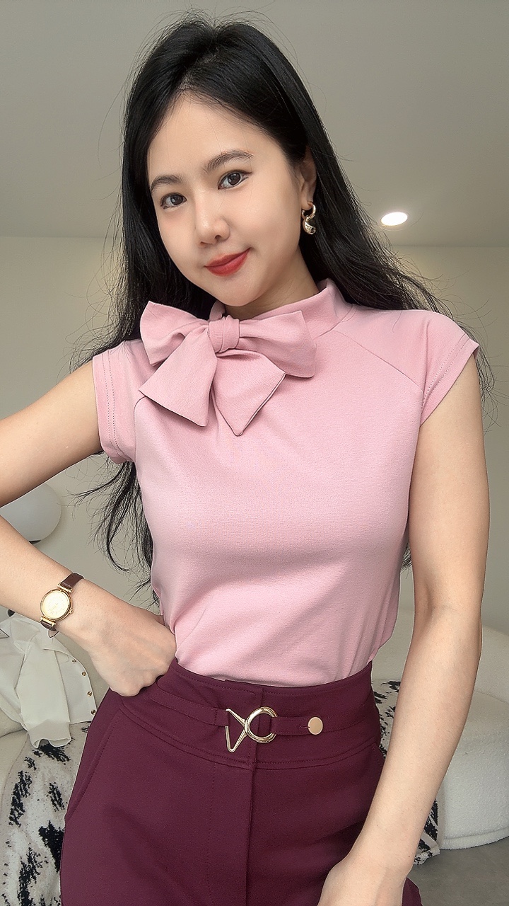 Elegant高领绑带半袖Tee