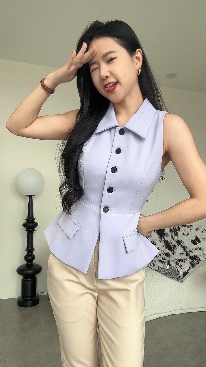 无袖黑钮Peplem上衣