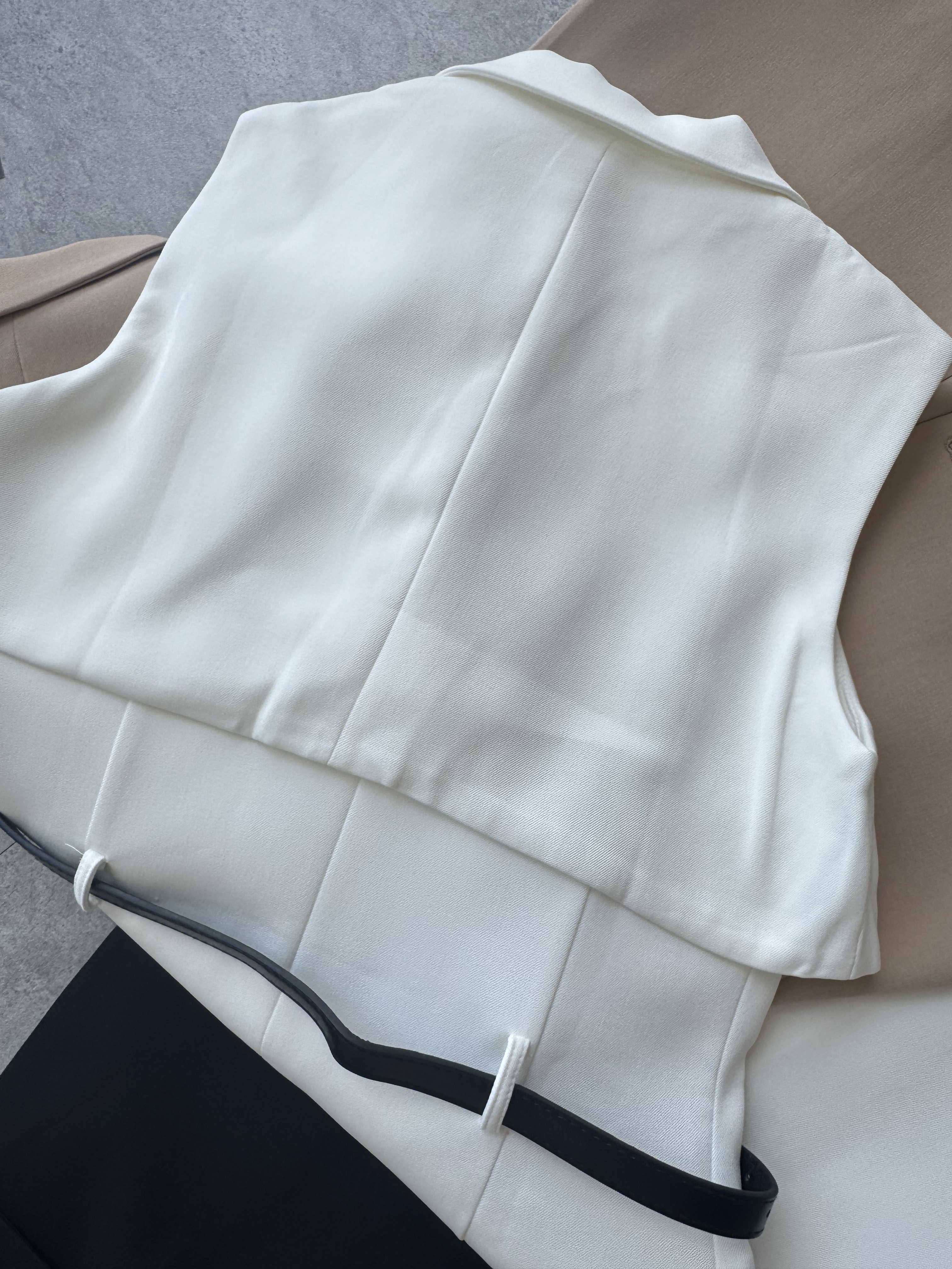 OL假两件腰带无袖连身裙