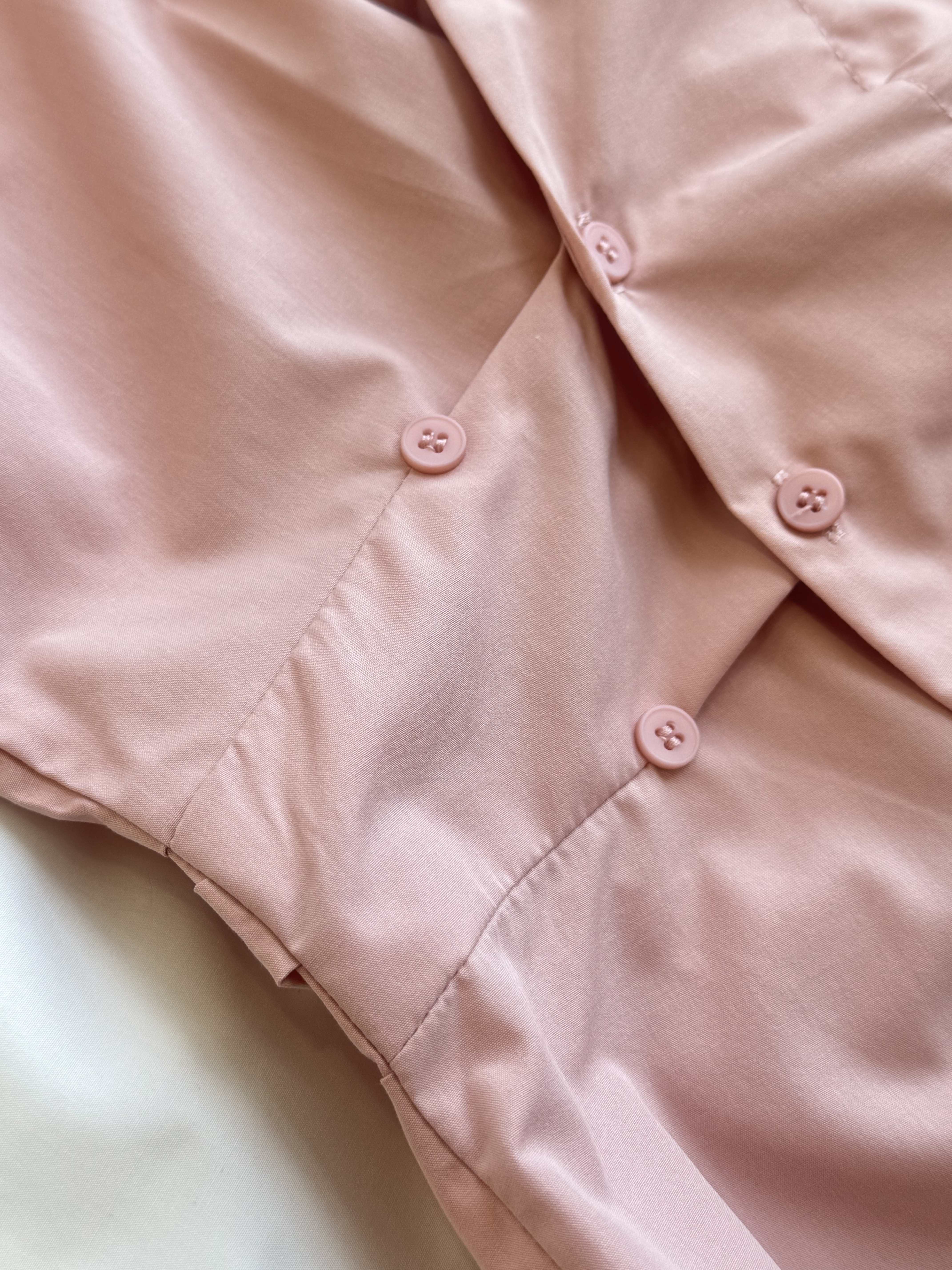 过肩袖不规则长尾皱褶腰Top