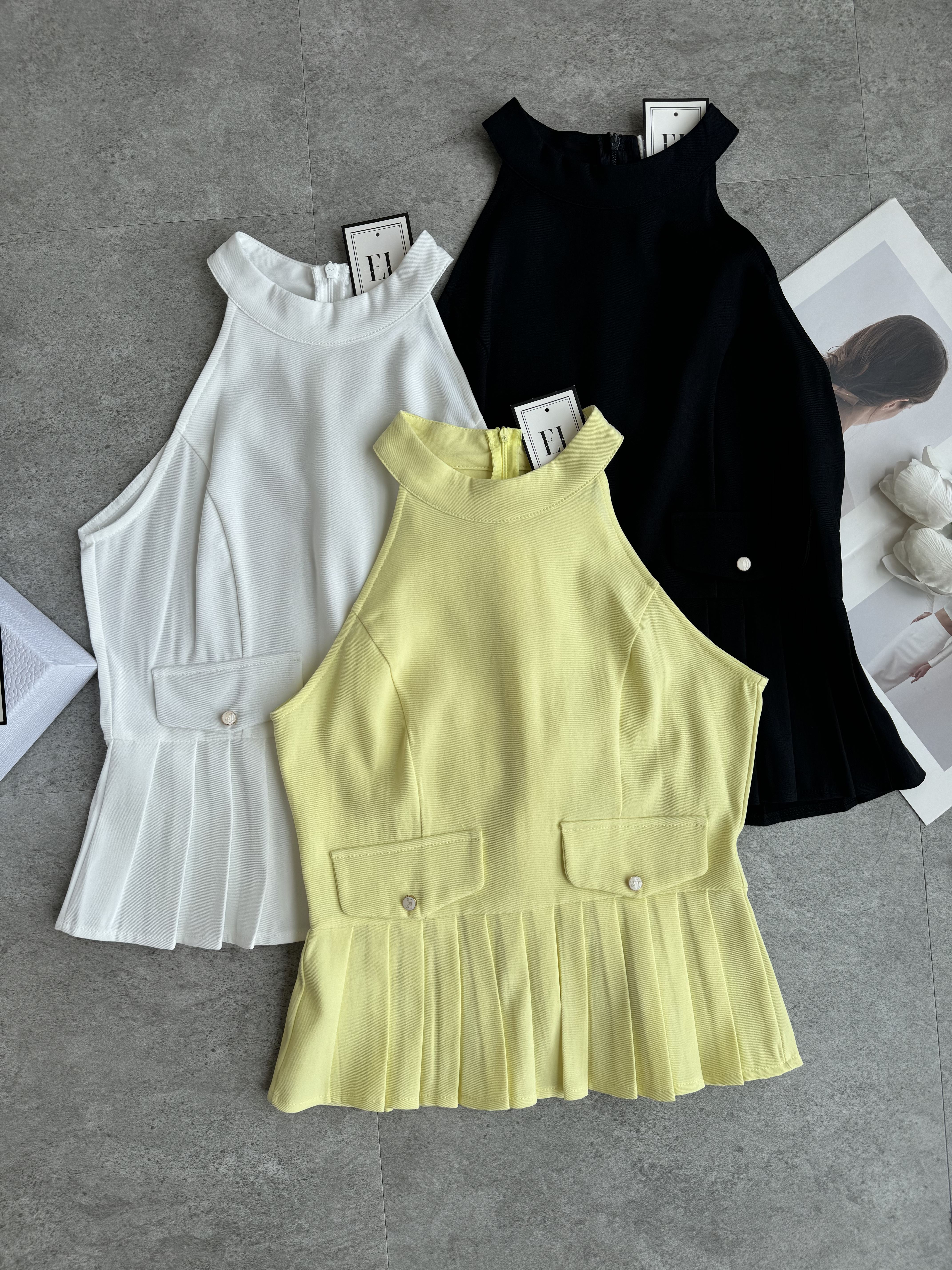 削尖百褶peplum top