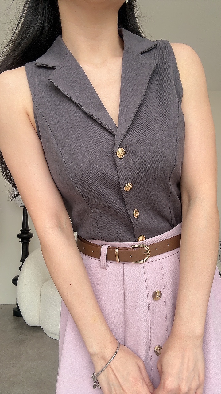 复古金扣无袖翻领Top