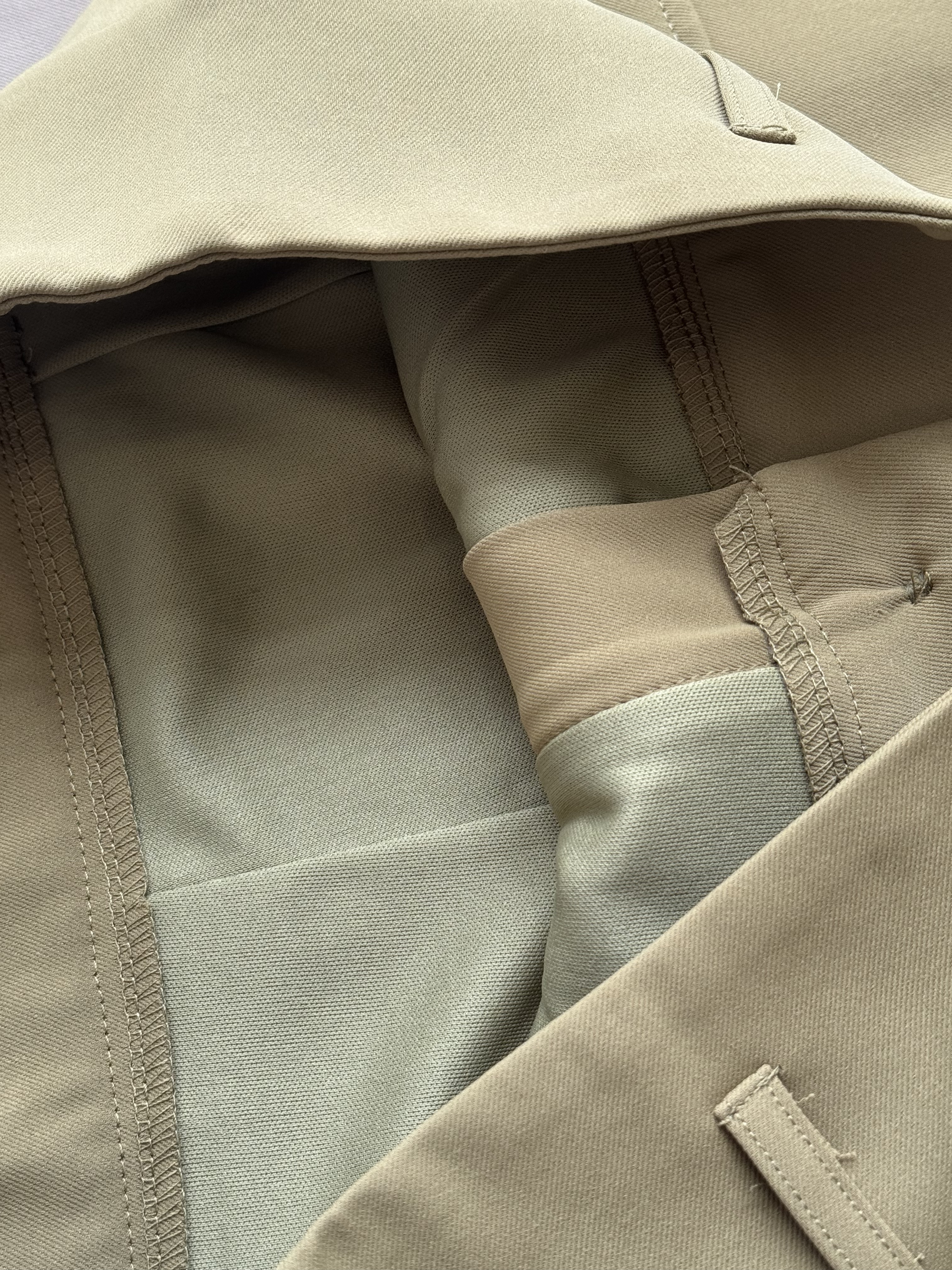 梨形高腰口袋盖设计滑面长裙 