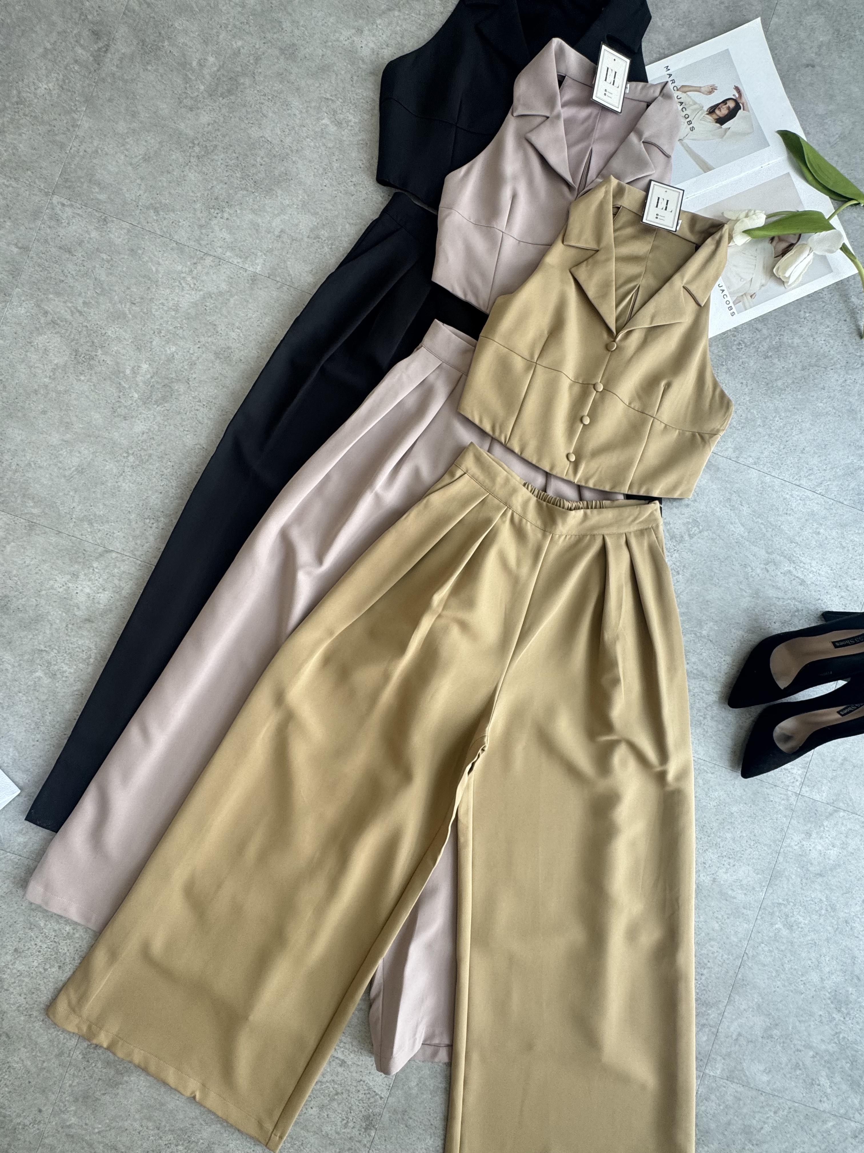 削肩式翻领马甲长裤套装