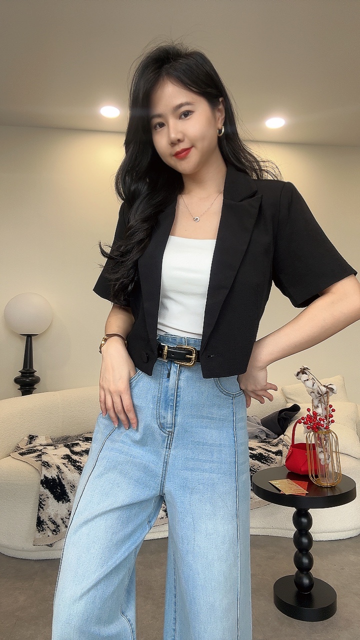 垫肩短袖短版西装外套（硬挺版）