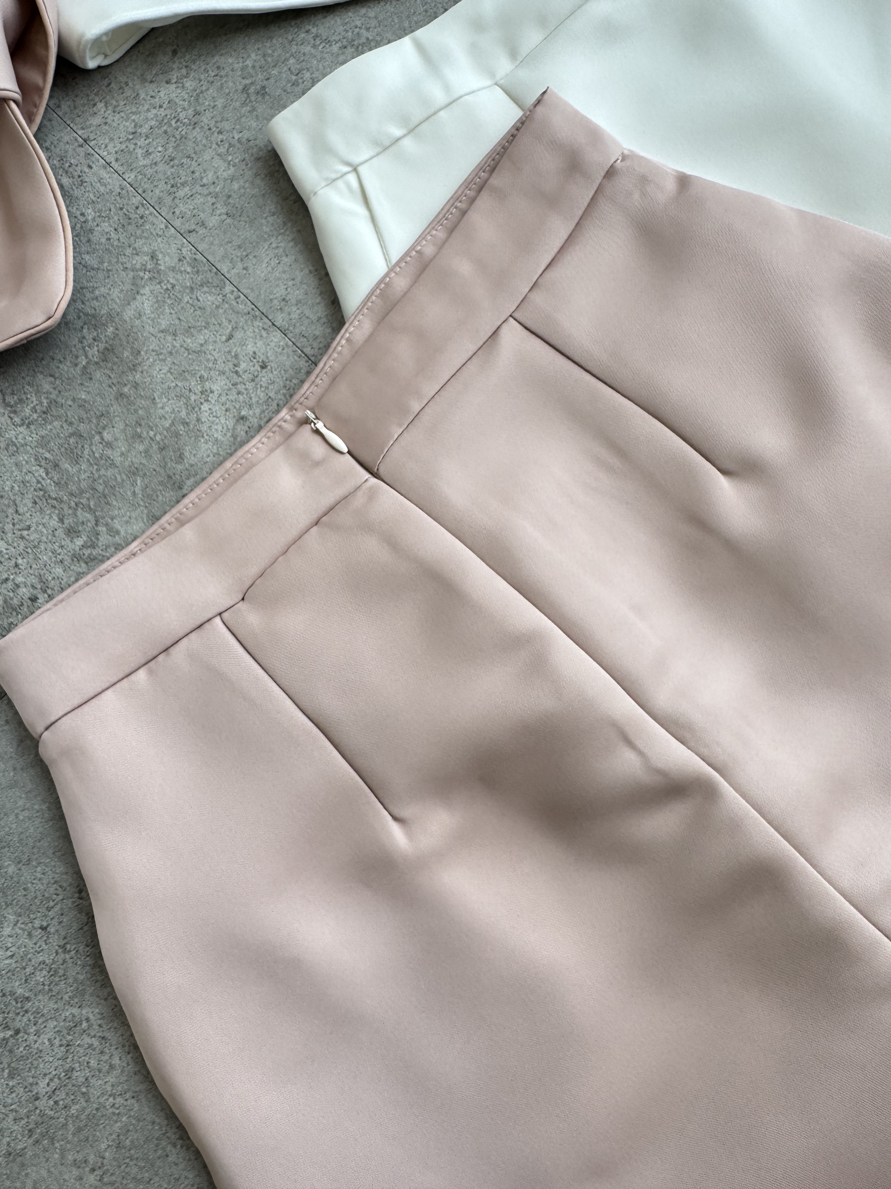 管乐家风光面短裙午休无袖套装 