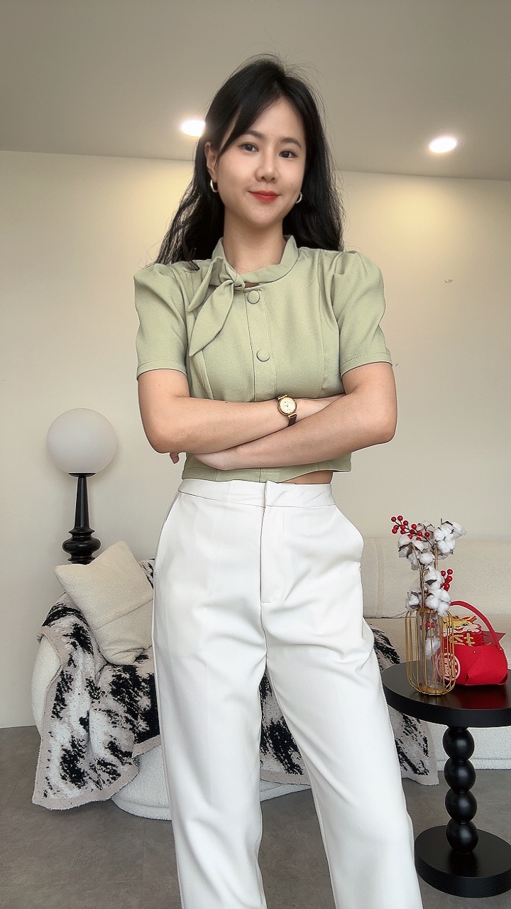 小蝶领3纽短袖Top