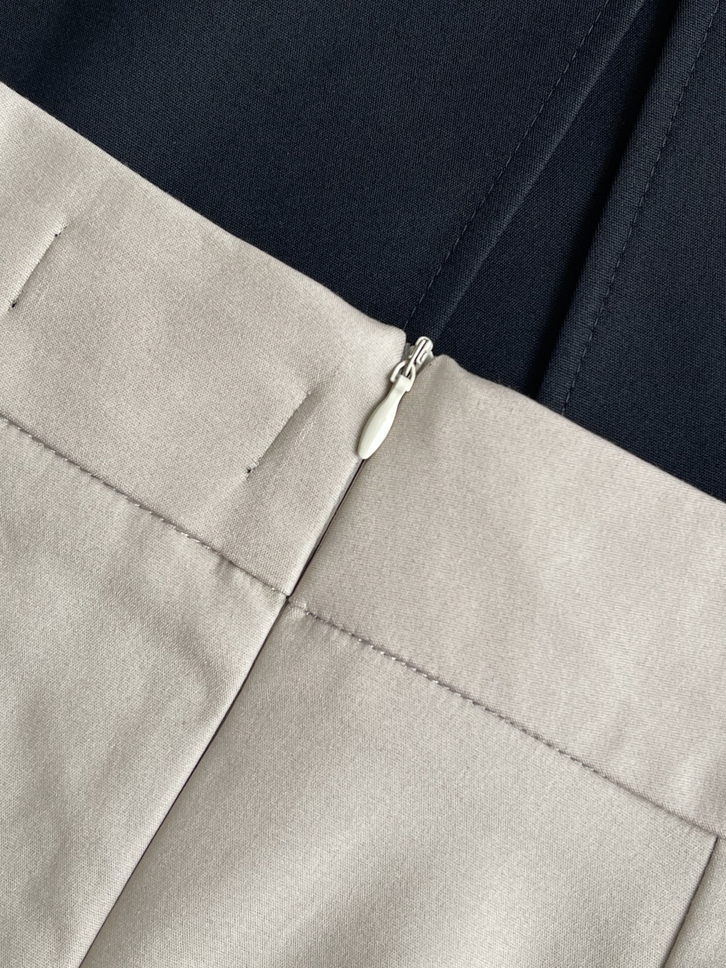 B1920KHAKI