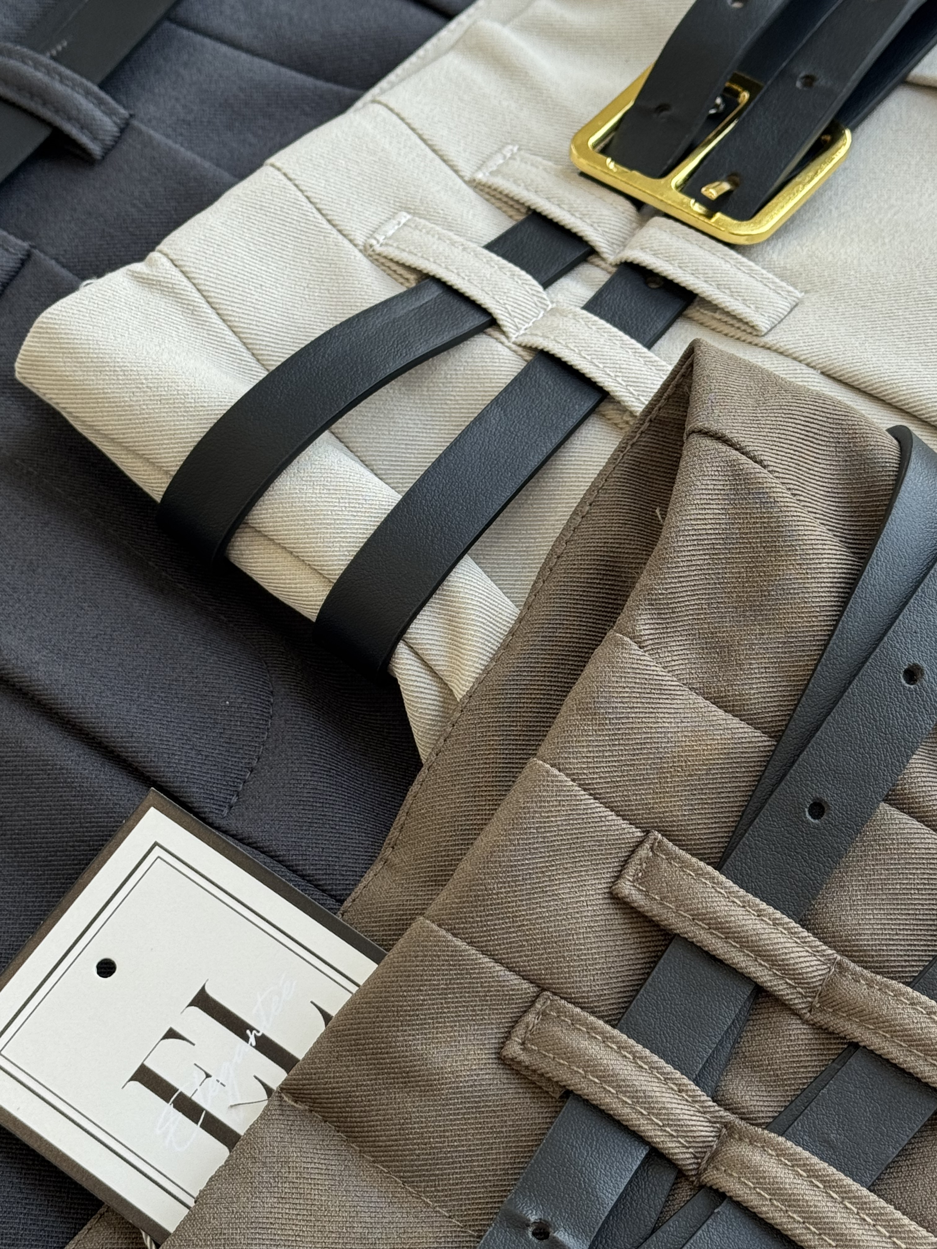 双腰带设计烟管裤