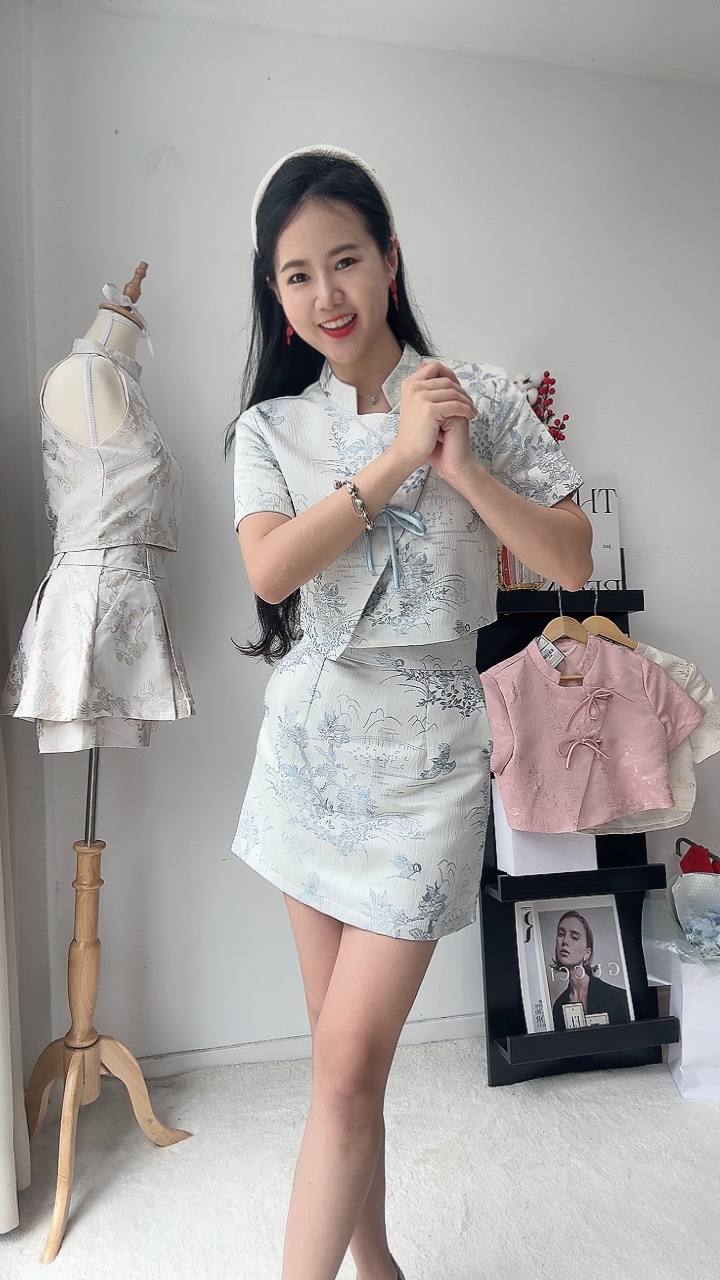 双辫扣短袖刺绣旗袍短裙套装