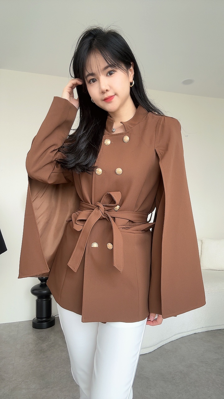 宫廷风斗风式中长版风衣