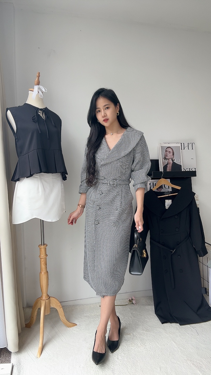 古典落肩大翻领连身裙