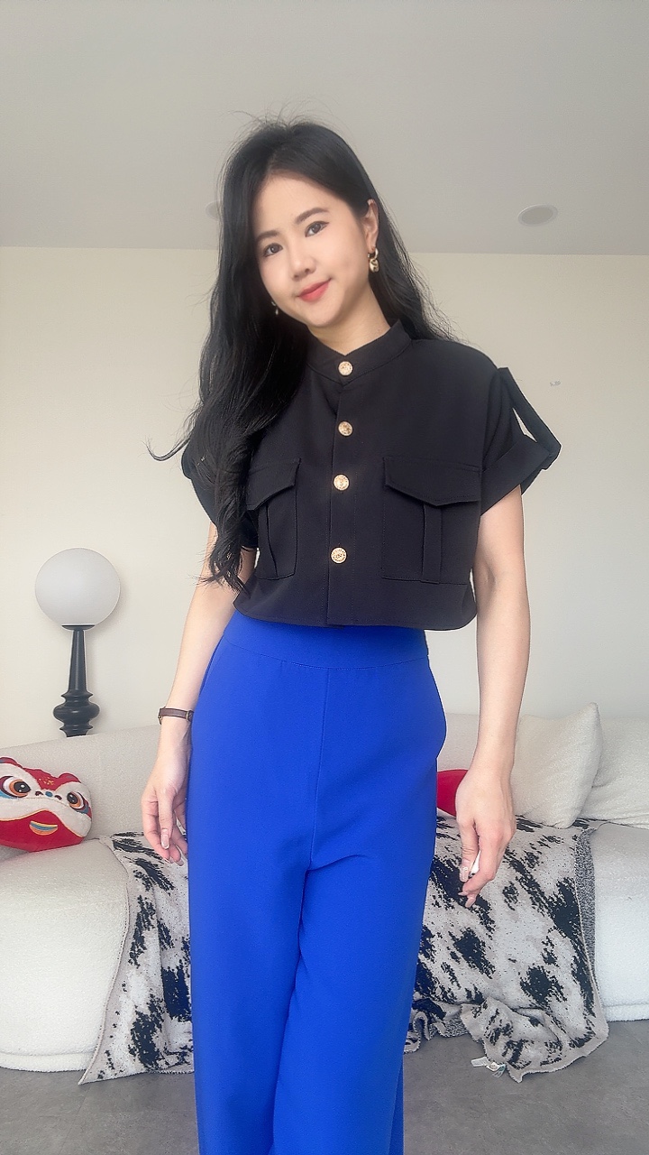 金扣扣卷袖军肩带抗皱Top