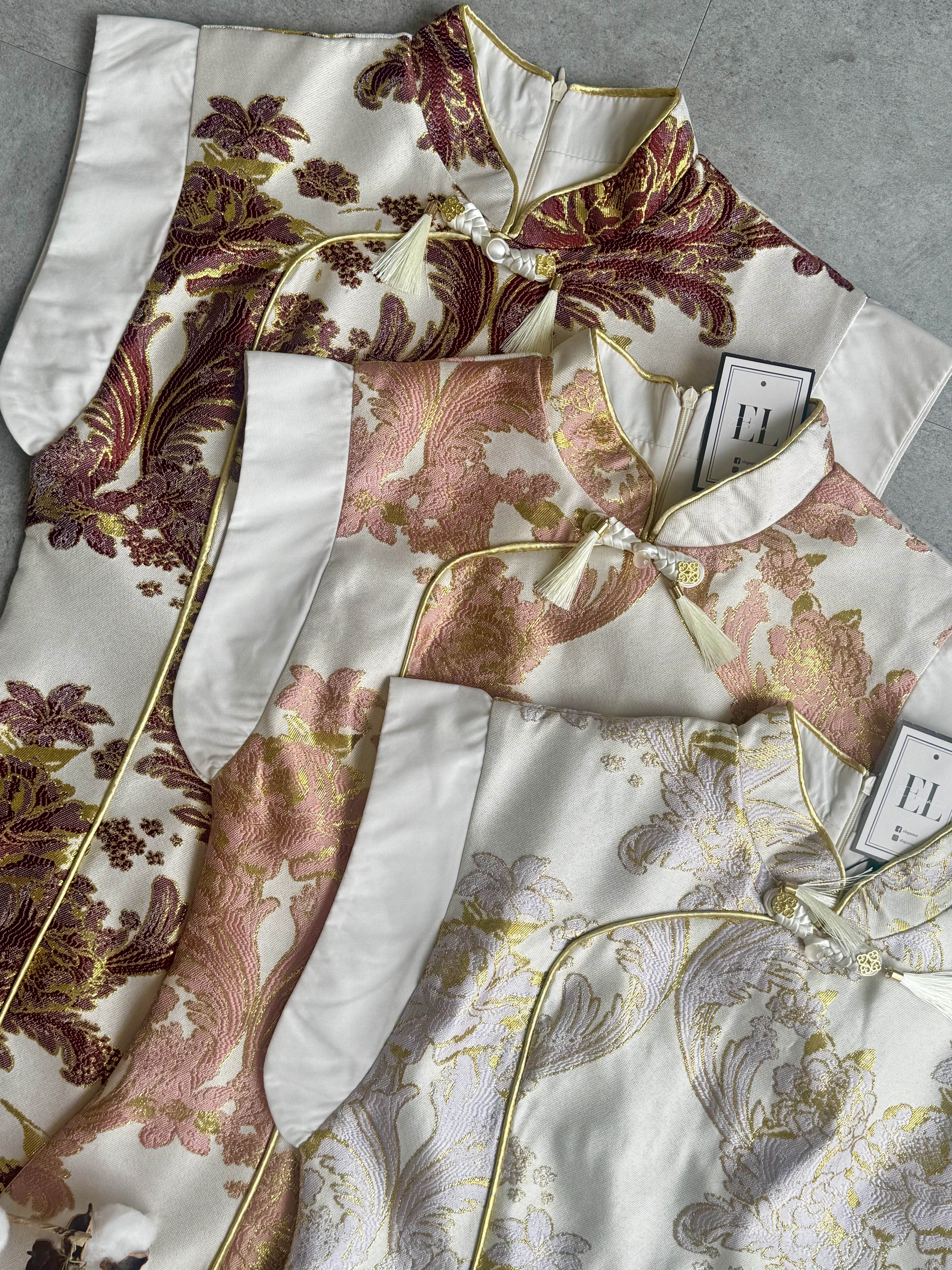 《新年》 一节袖金丝边贵气旗袍