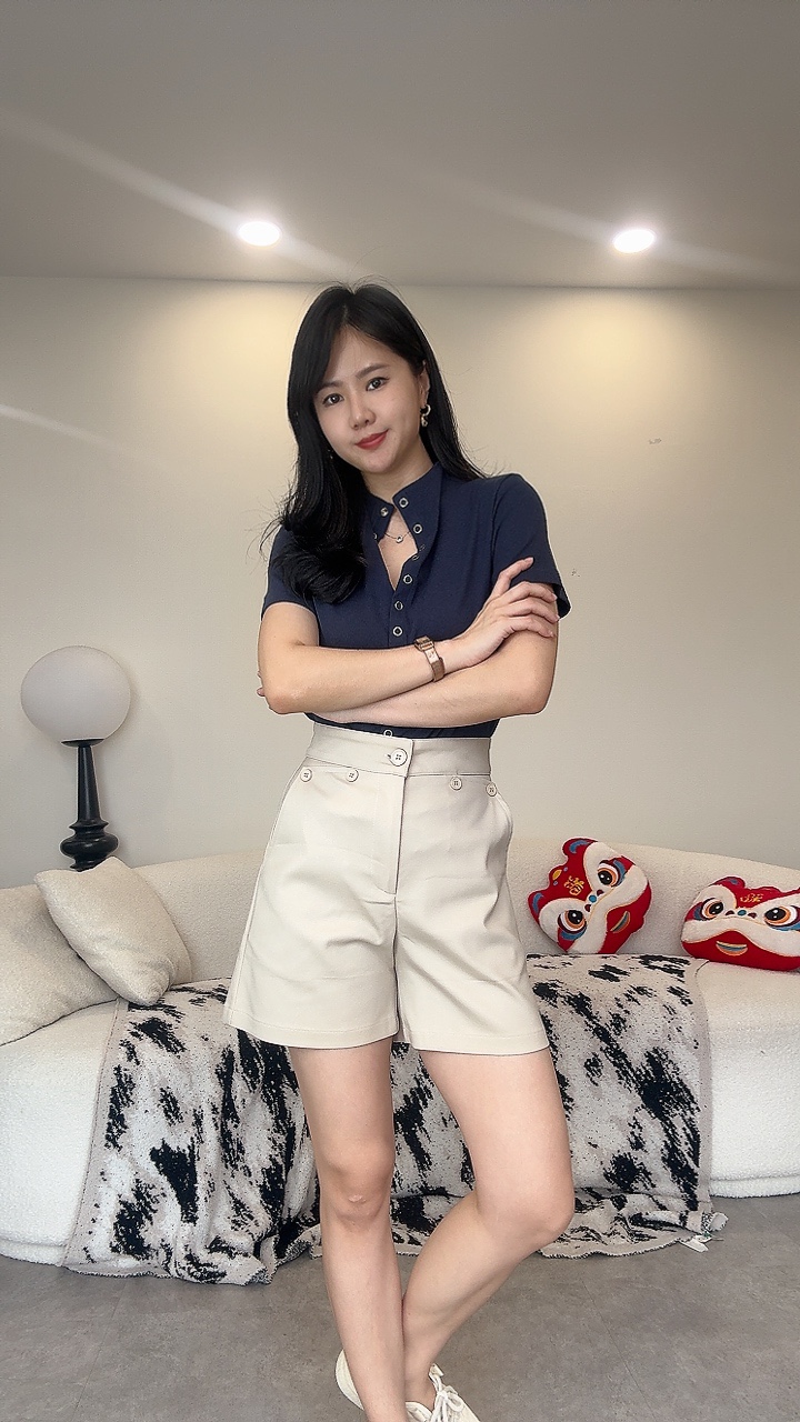 纽扣设计高腰4分裤