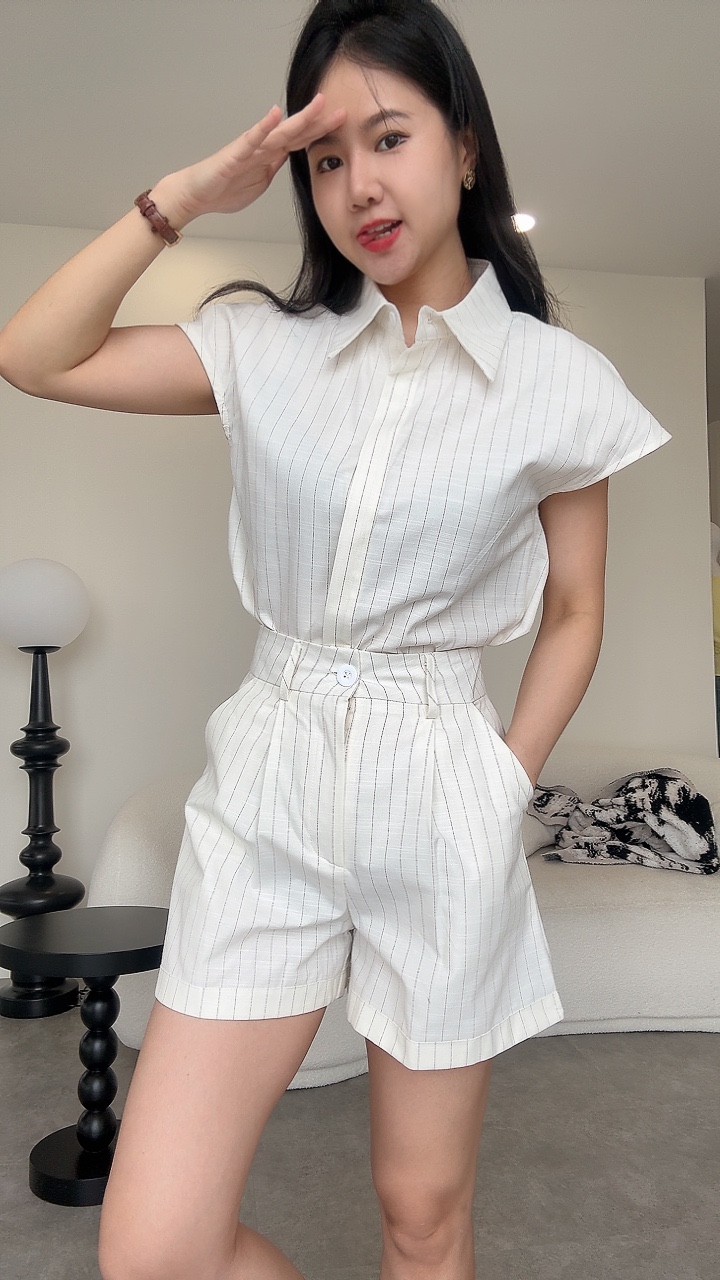 夏日必备过肩袖短裤套装 