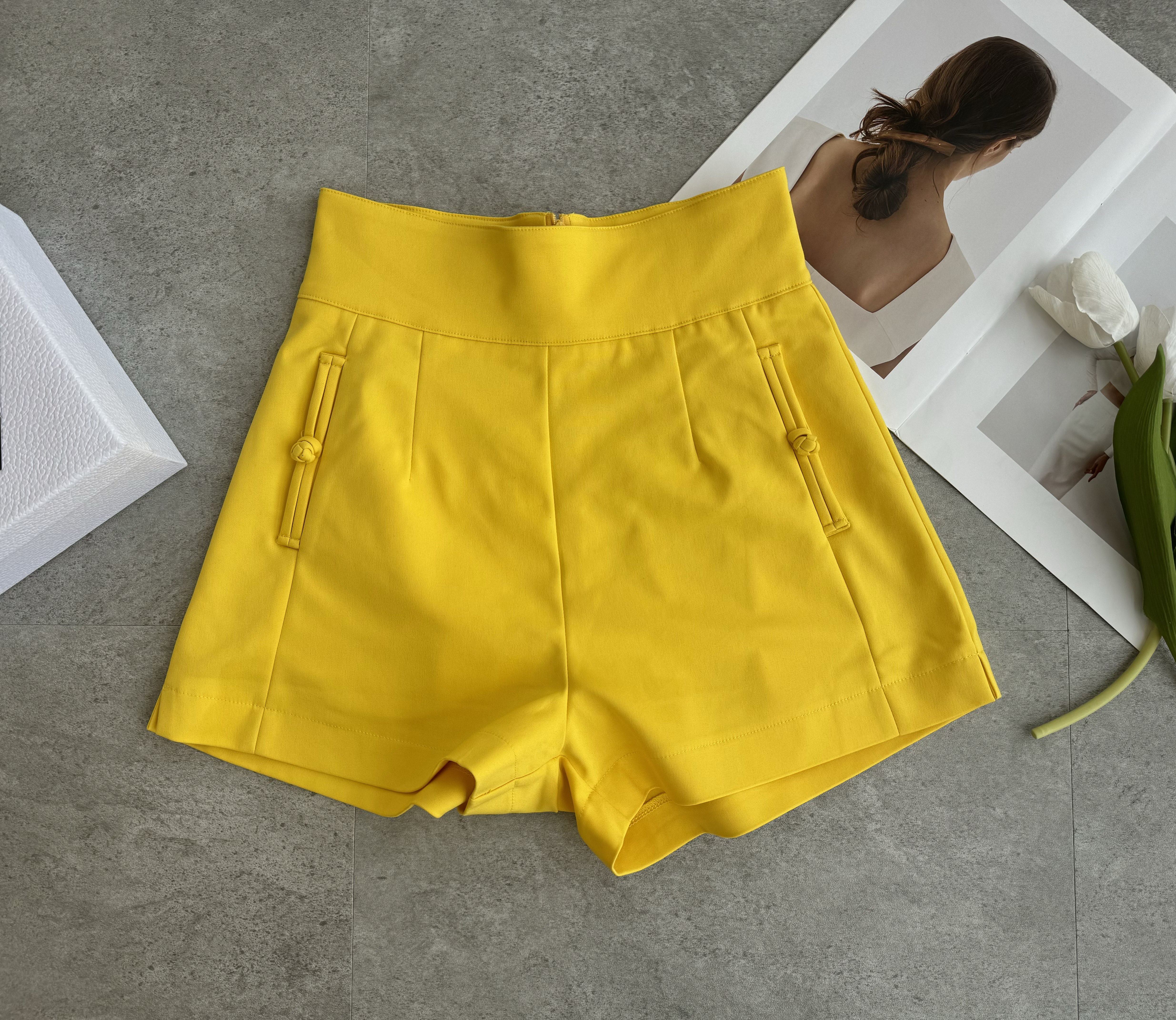 旗袍扣口袋厚腰线短裤