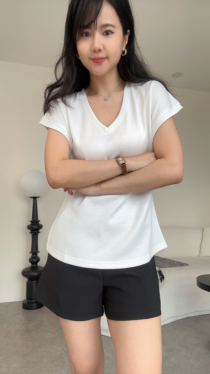 柔软料侧开叉V领Shirt
