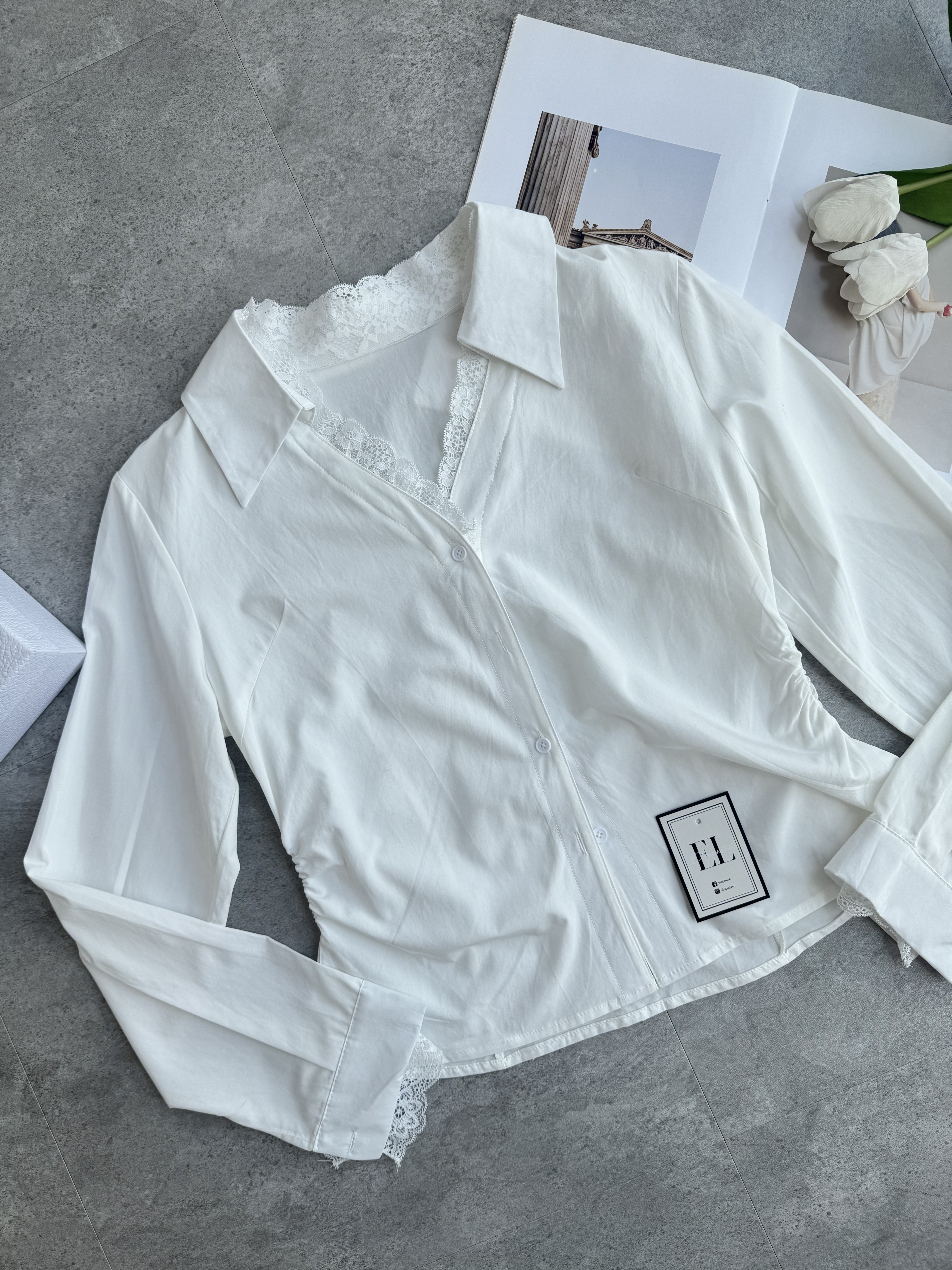 蕾丝边收腰长袖衬衫