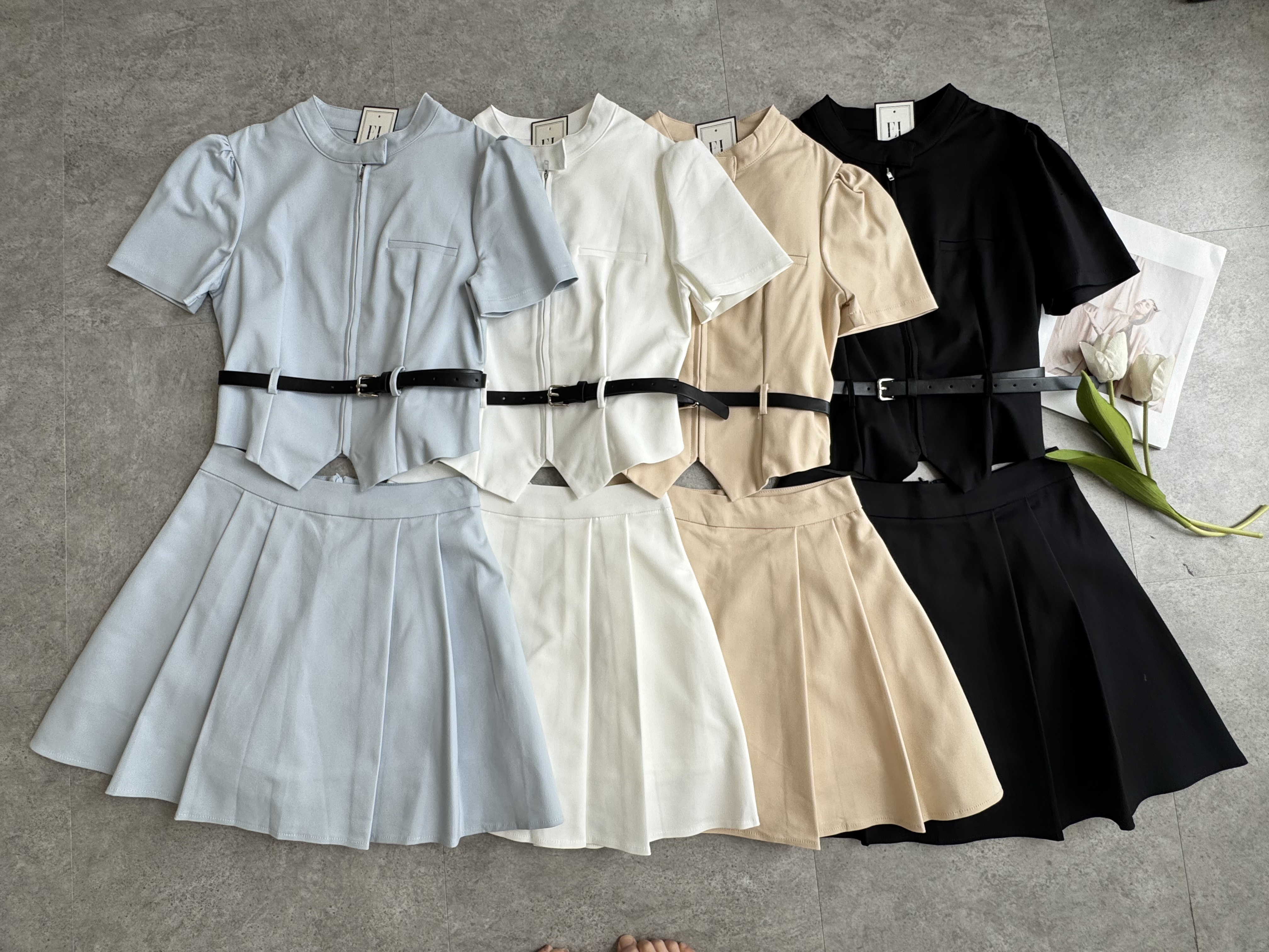 拉链皮带酷女孩短袖短裙套装 