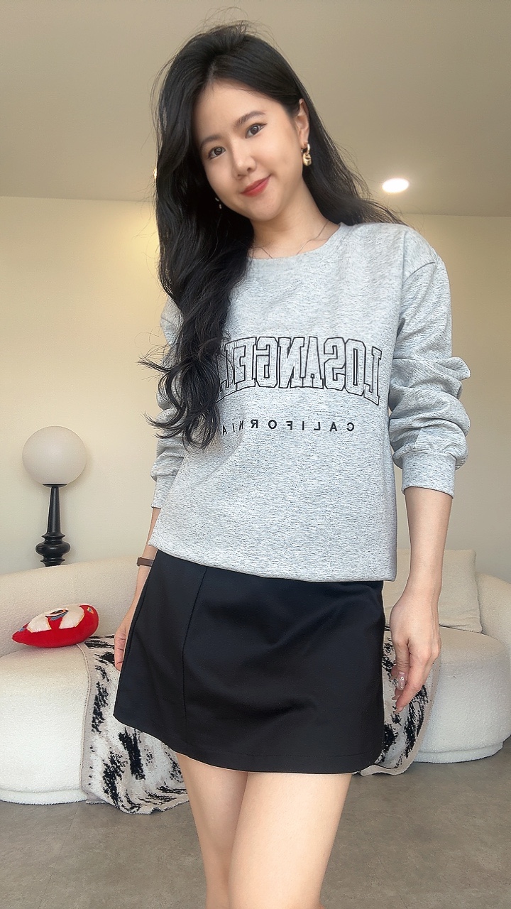 Sporty Sweater A裙套装