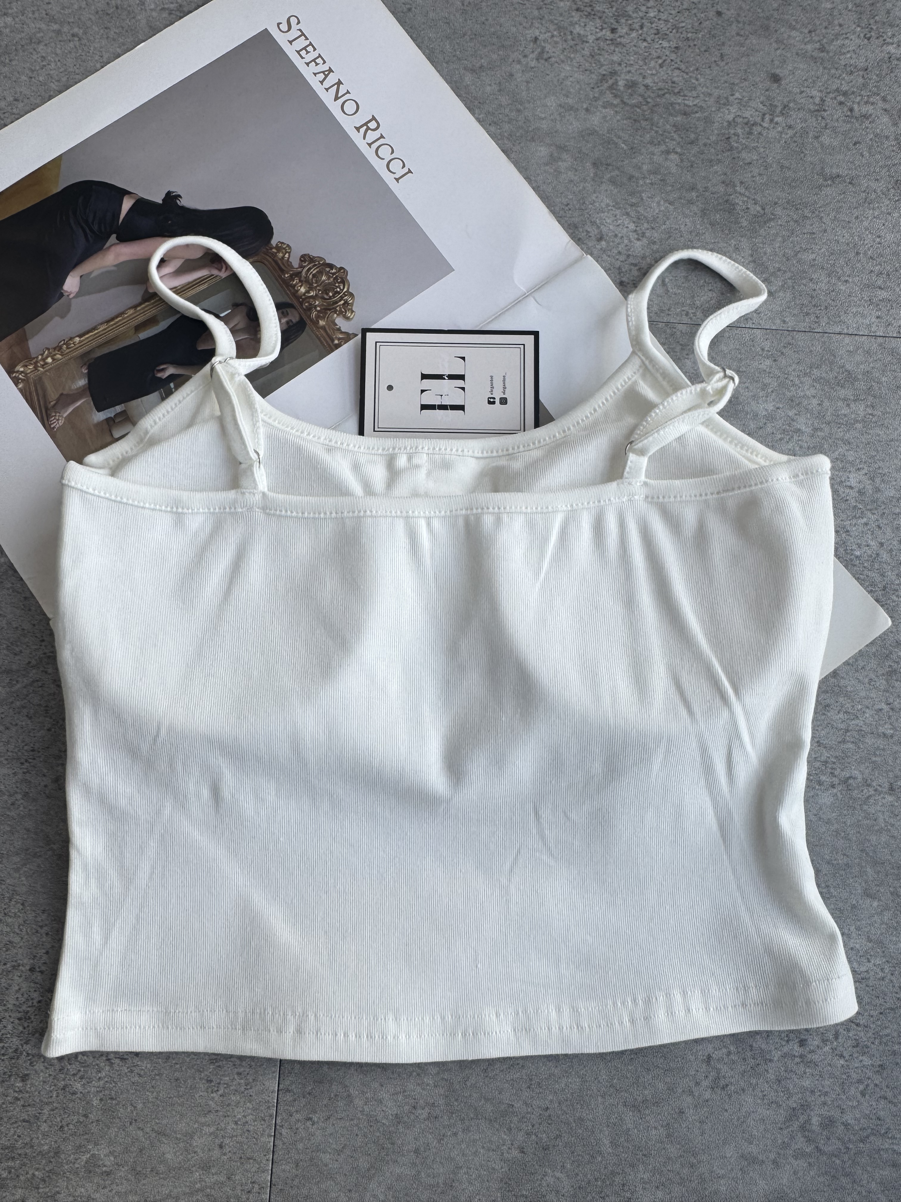 Sporty长袖外套裤裙三件式