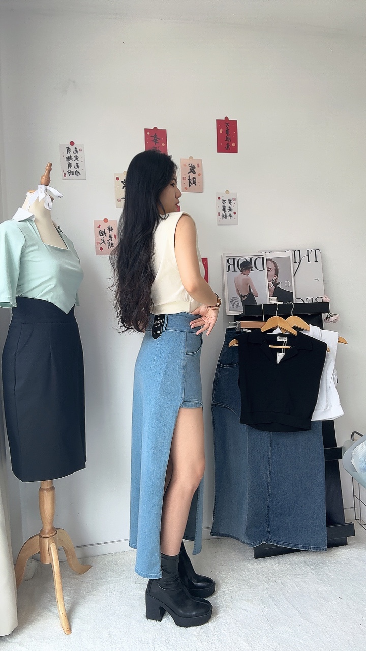 2纽设计感牛仔长裙