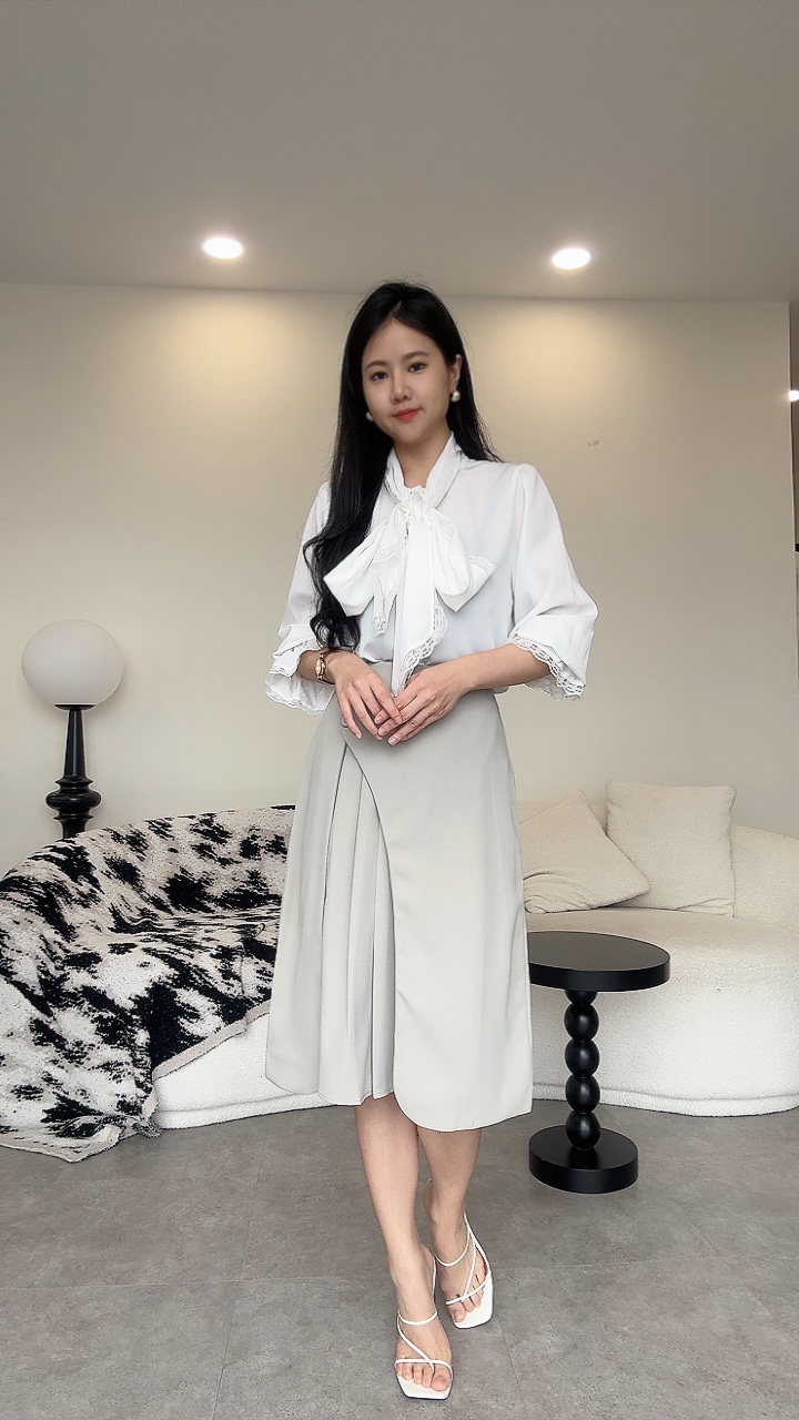 蕾丝边大蝴蝶结衬衫
