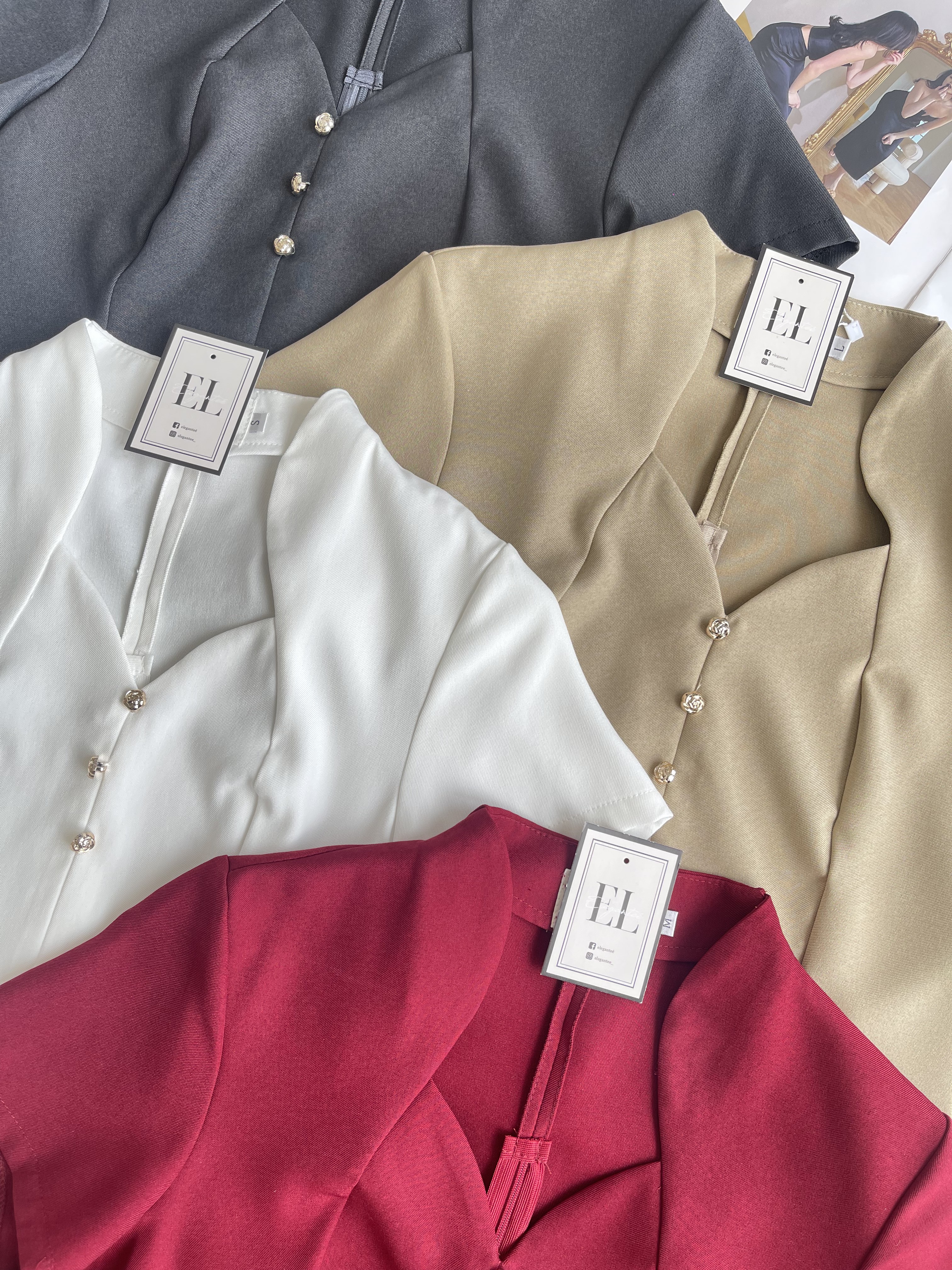 高雅菱形领短袖Top