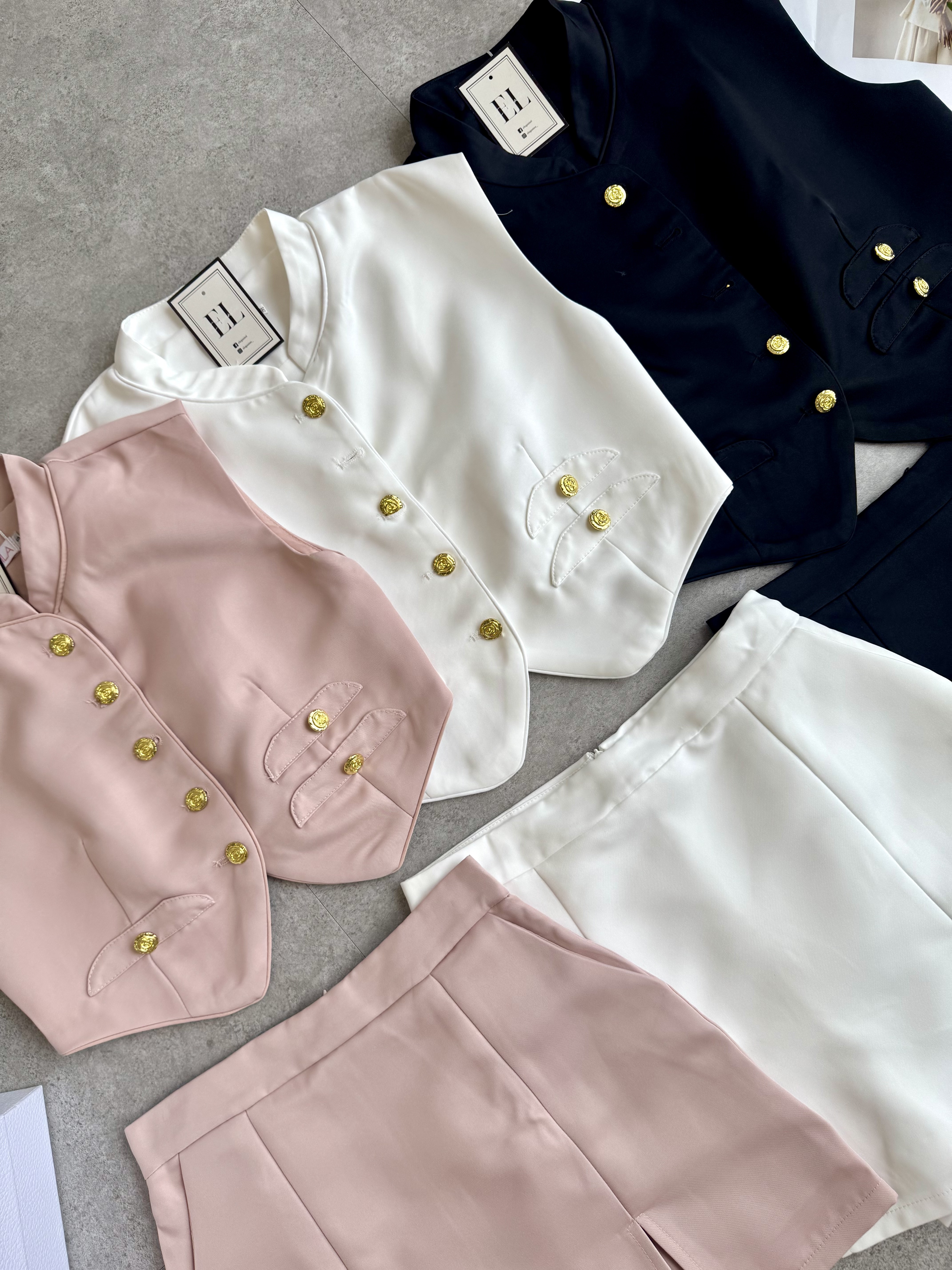 管乐家风光面短裙午休无袖套装 