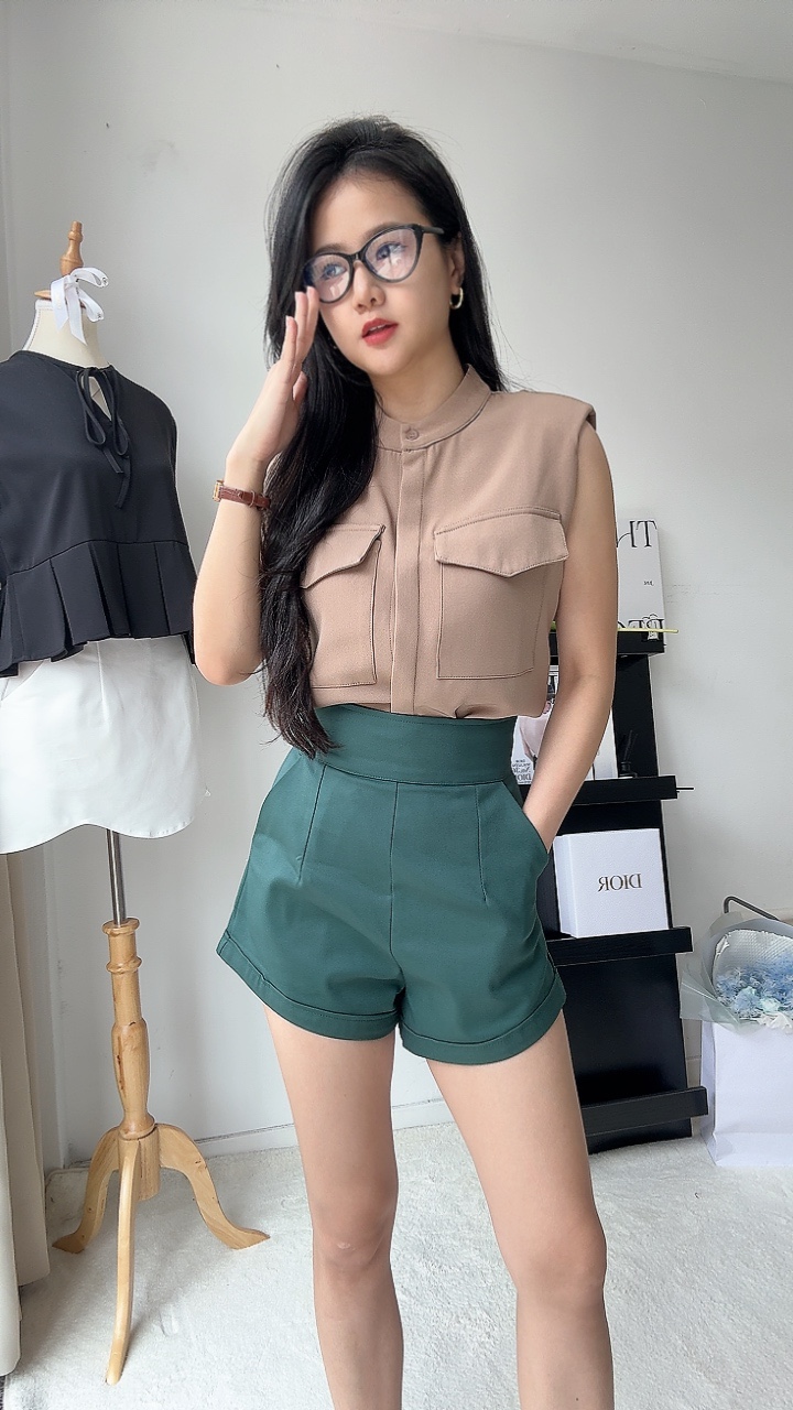 锦棉厚腰线斜边短裤（后面拉链）