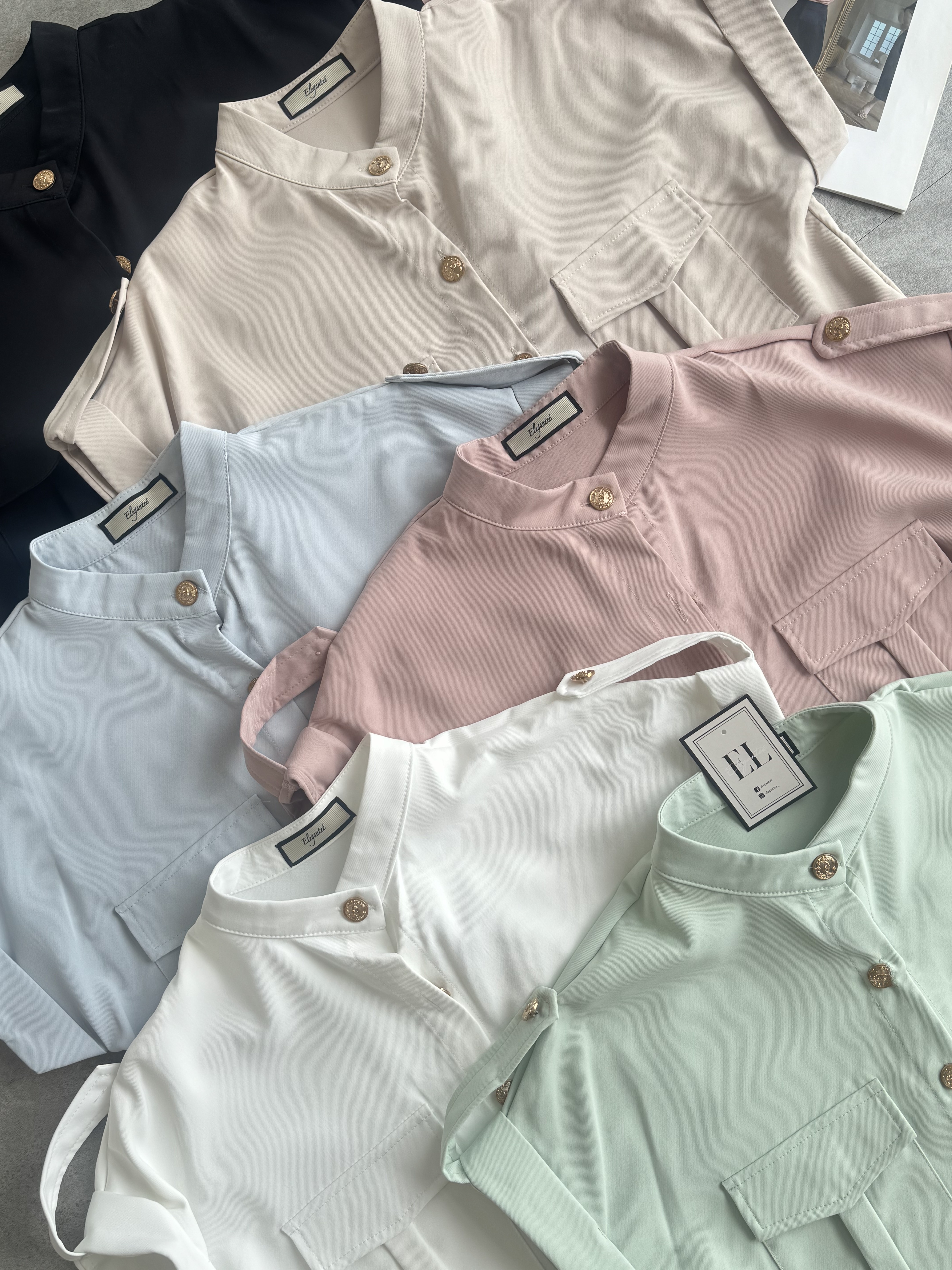 金扣扣卷袖军肩带抗皱Top