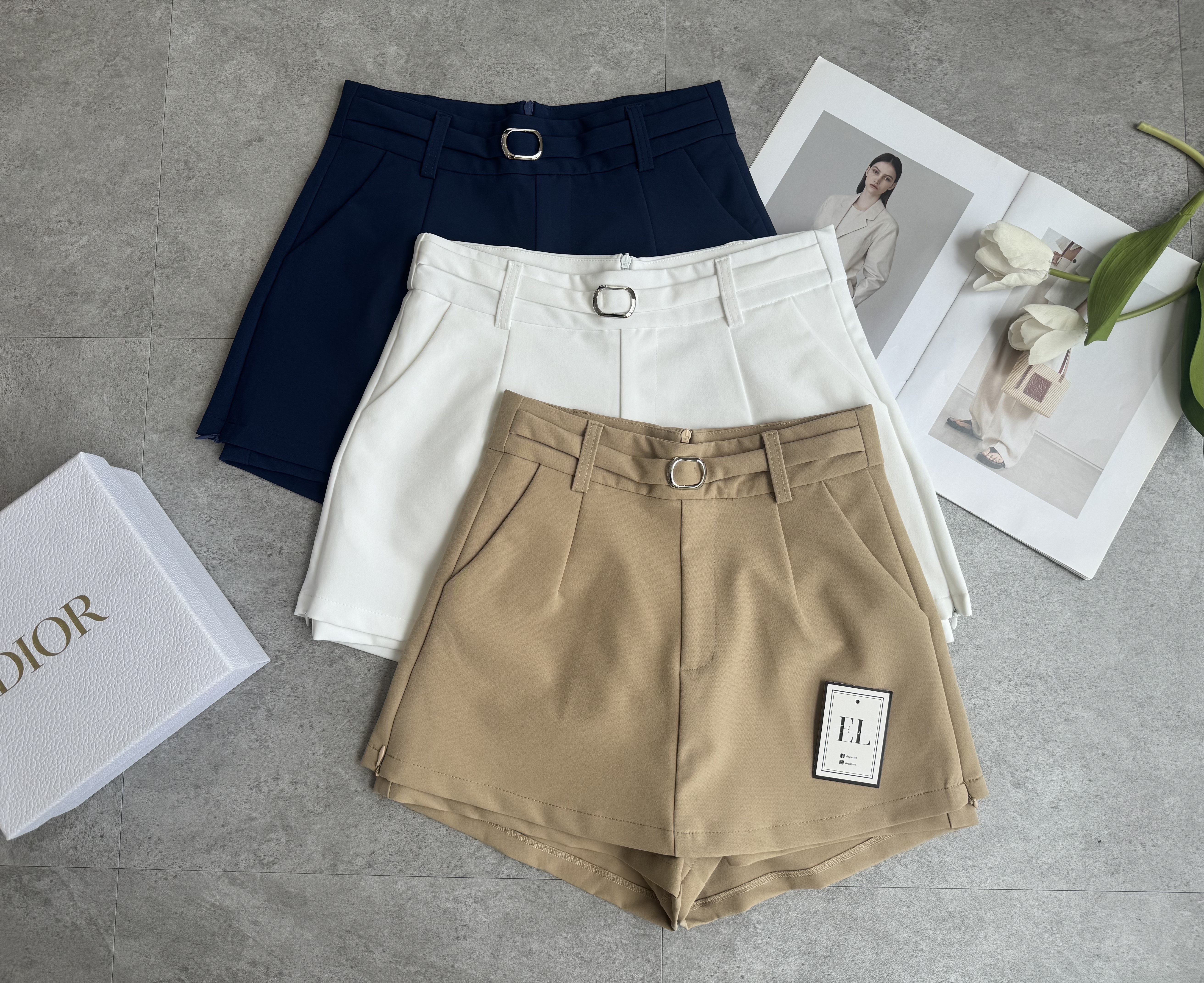 银扣两侧拉链短裤裙