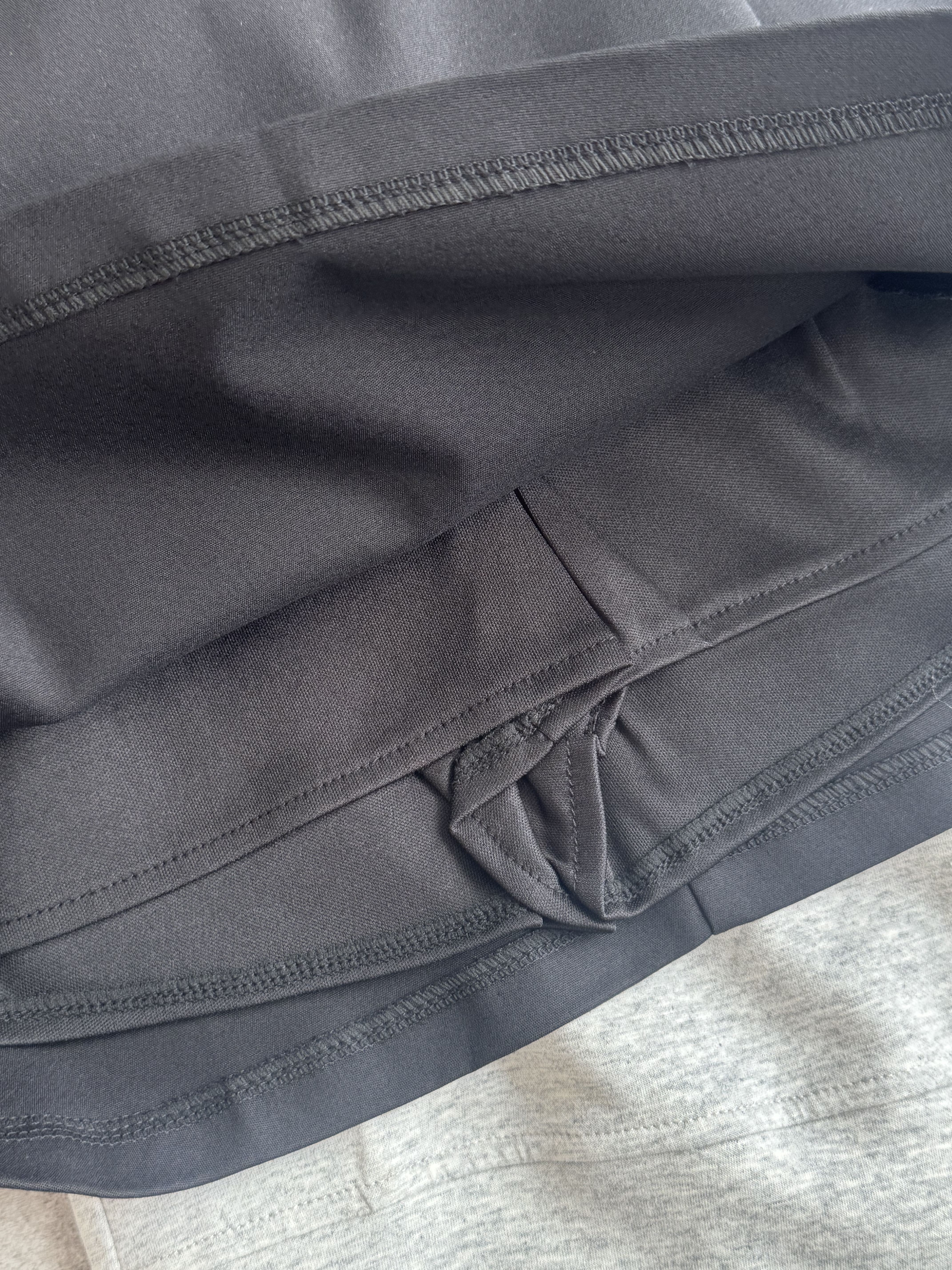 Sporty Sweater A裙套装