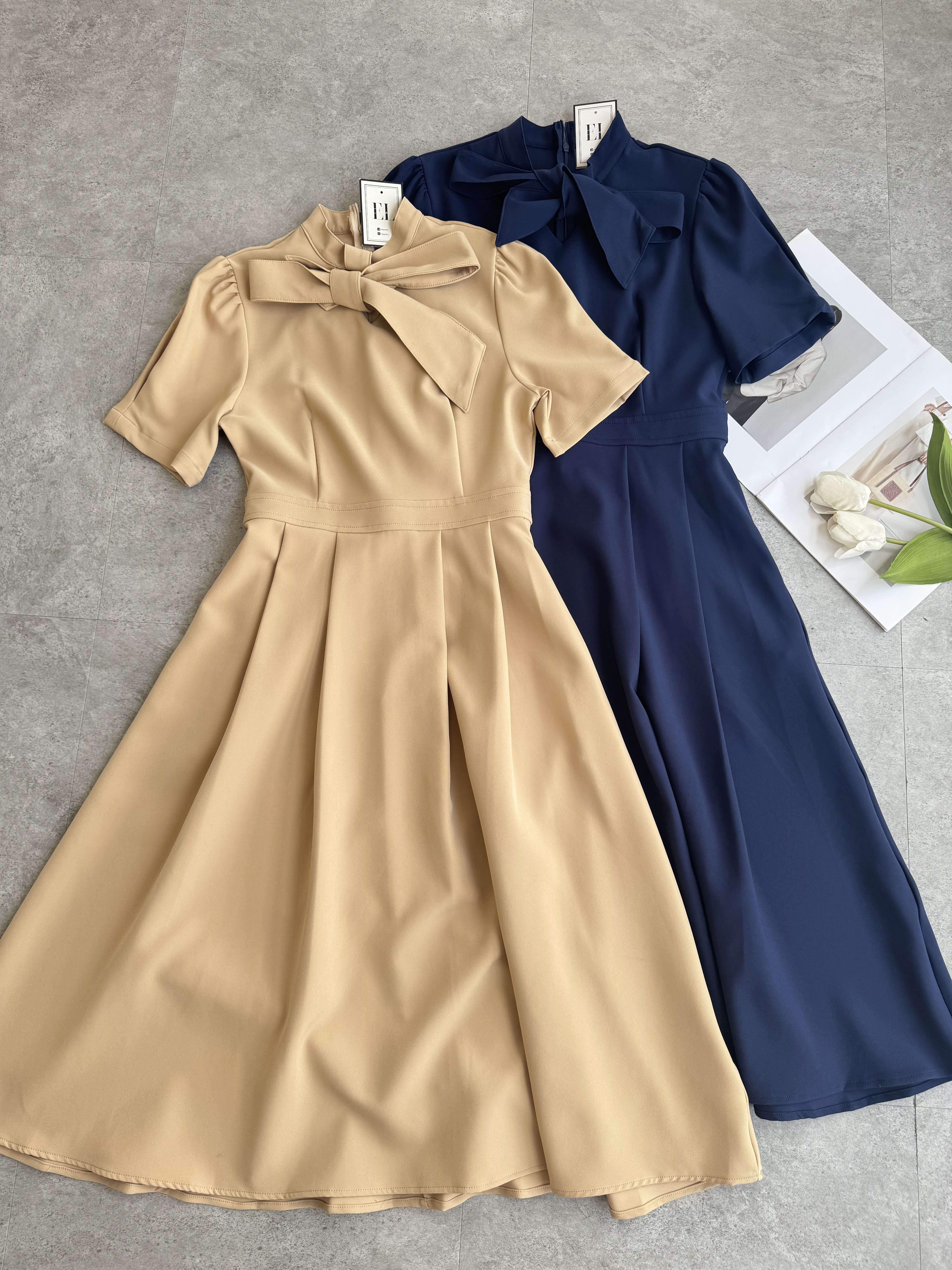 端庄典雅蝴蝶结短袖Dress