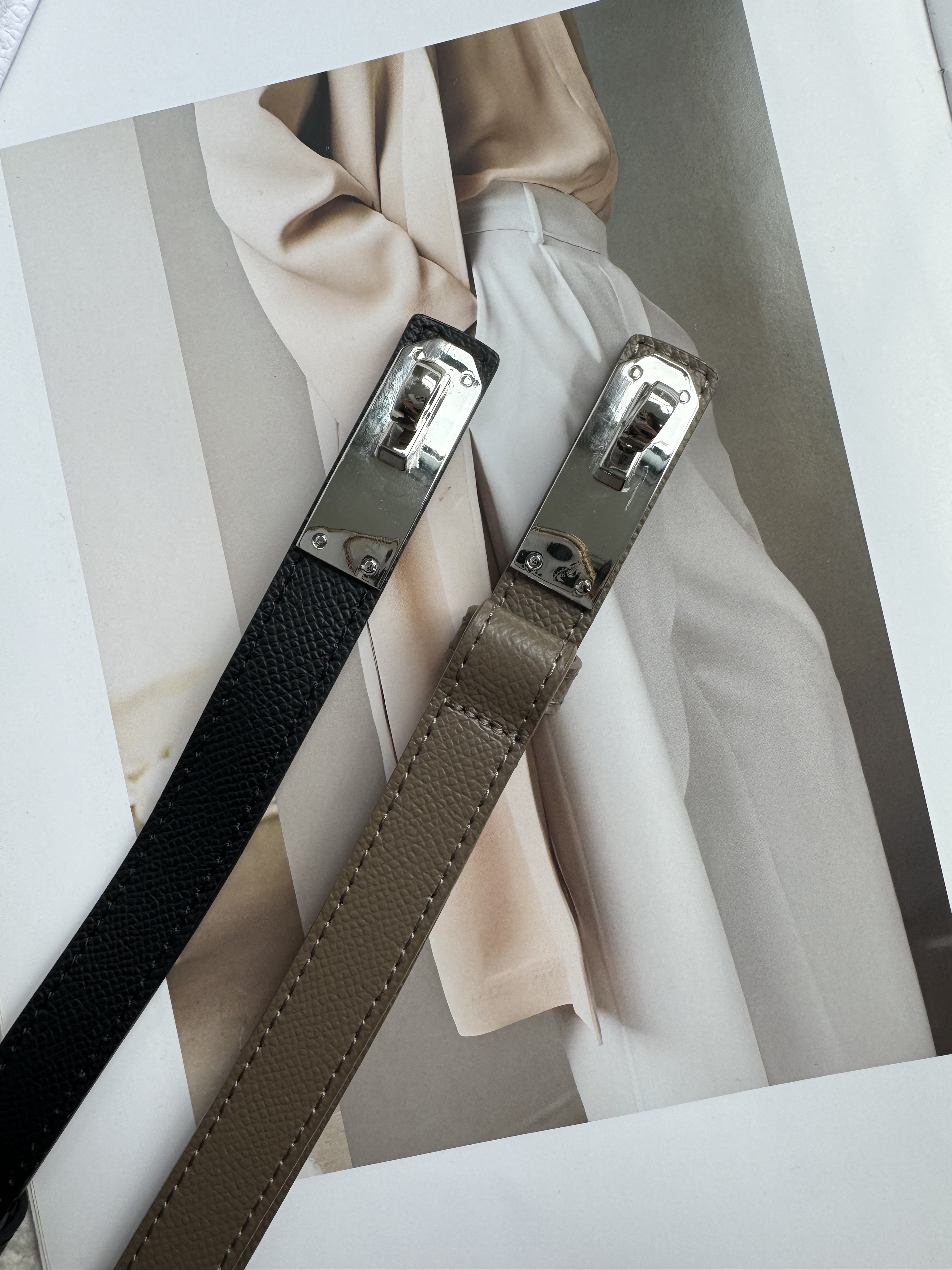 爱马风银锁调节真皮腰带