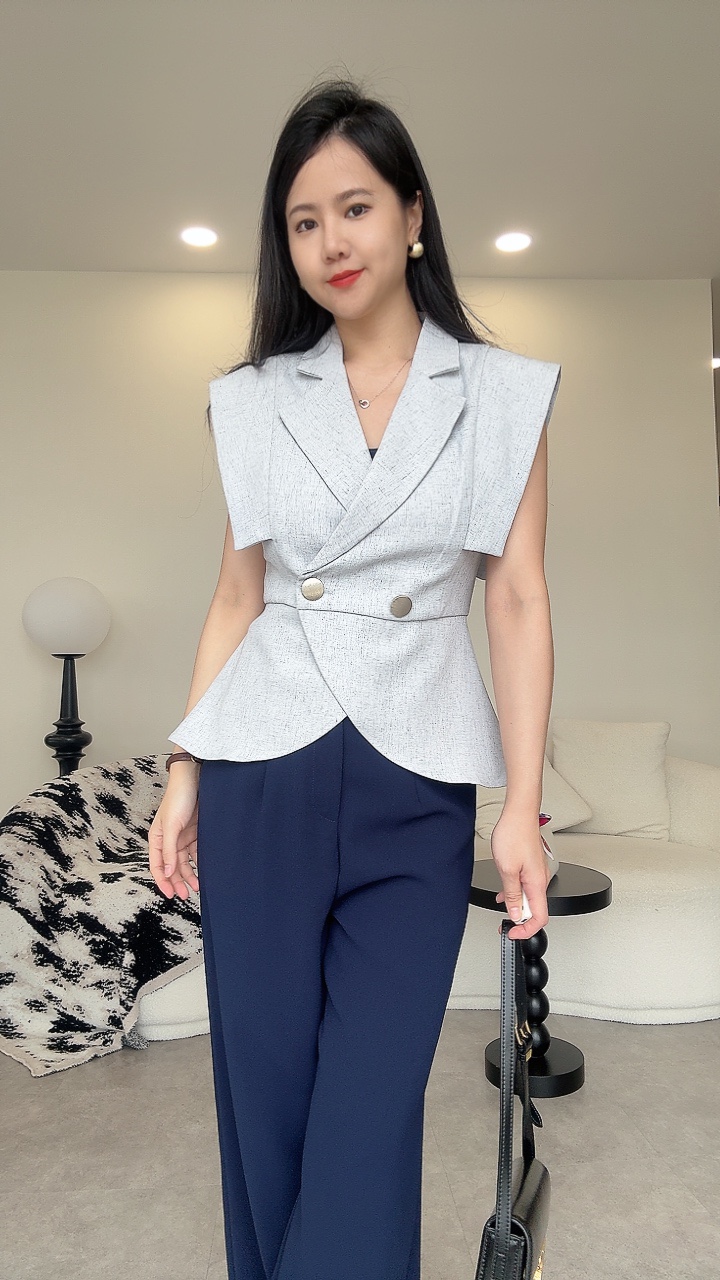 《高端系》女总风直角修腰翻领Top