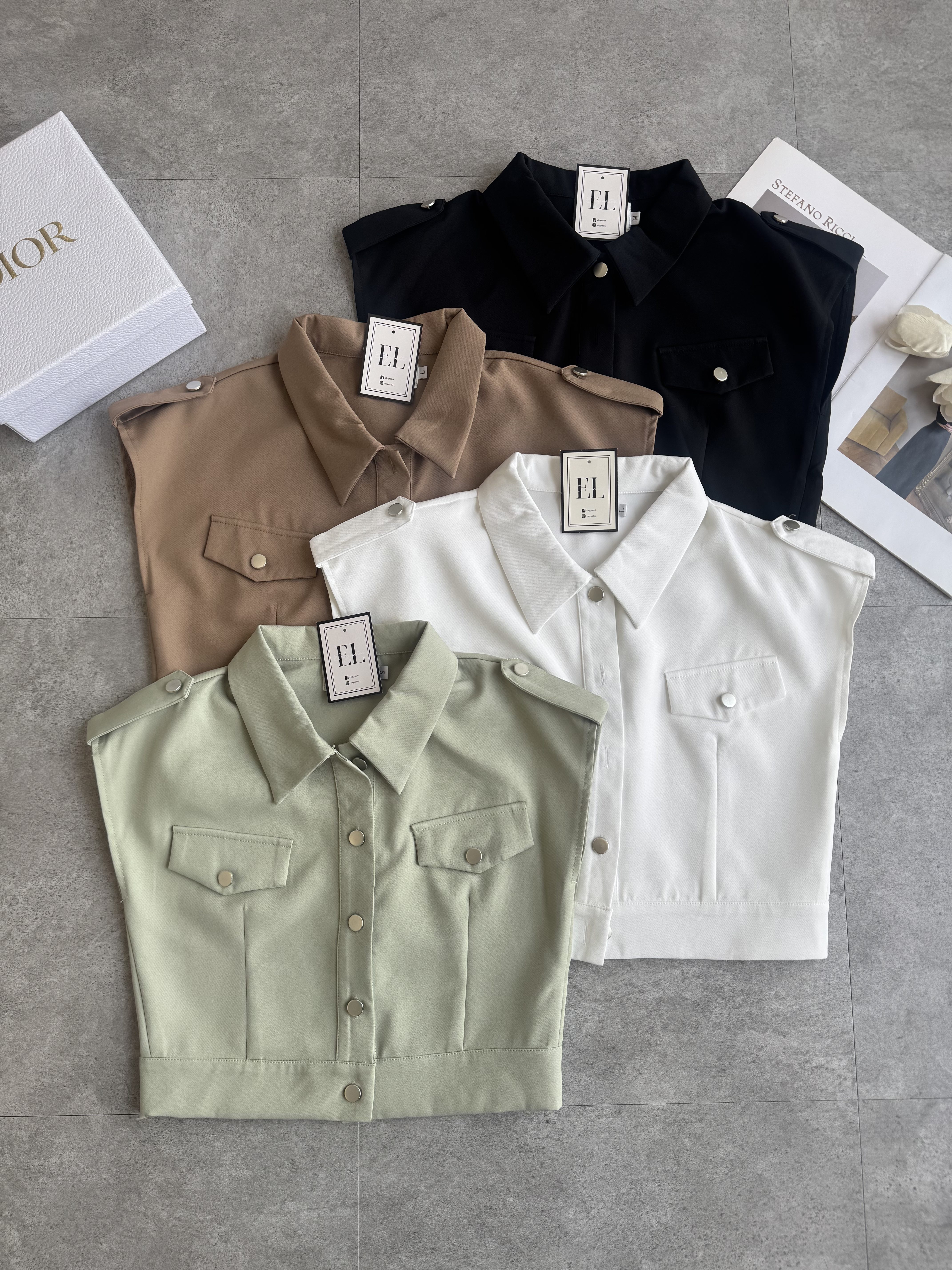 军事肩带银纽短开衫