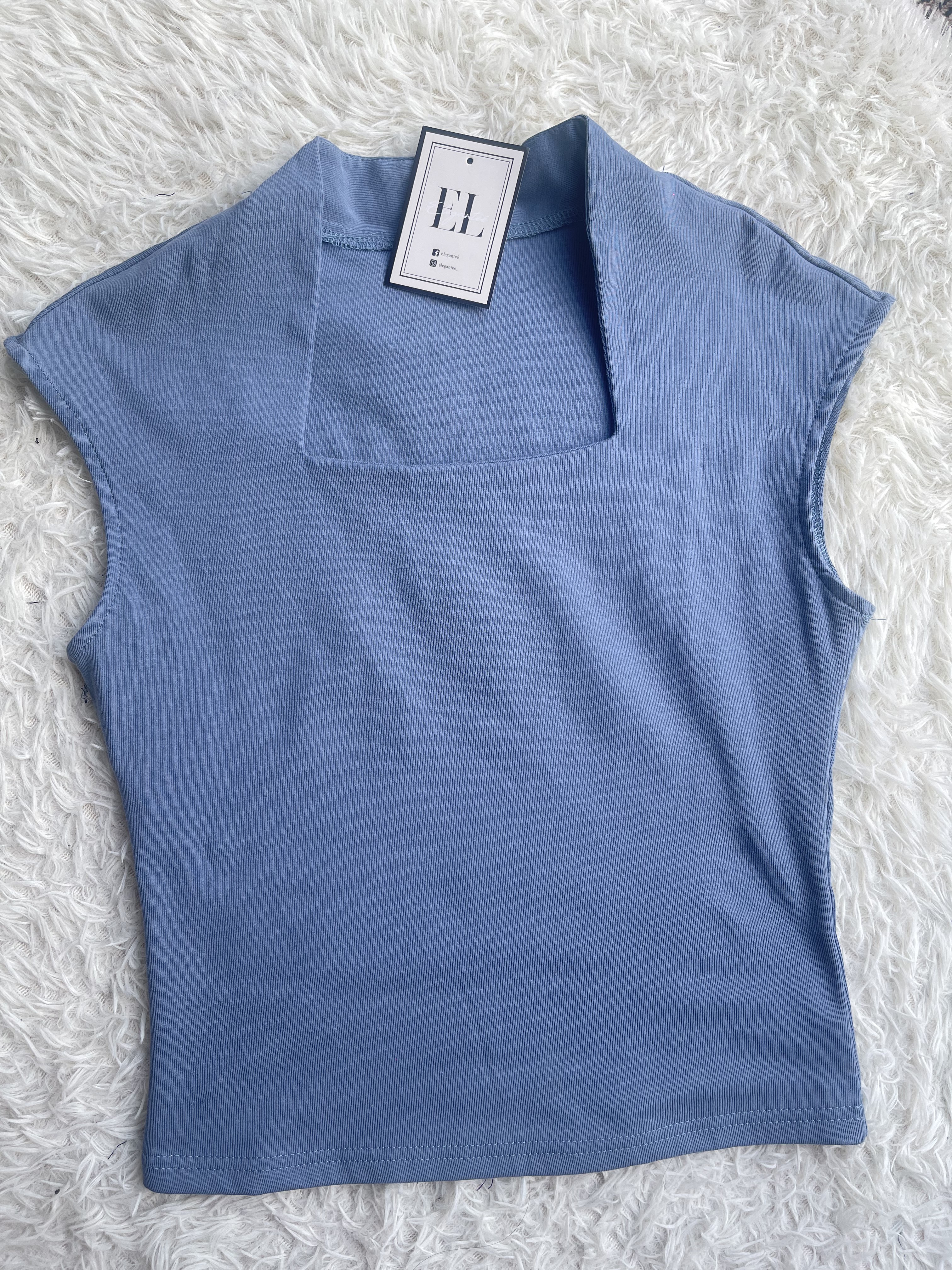 爆款立方领无袖上衣