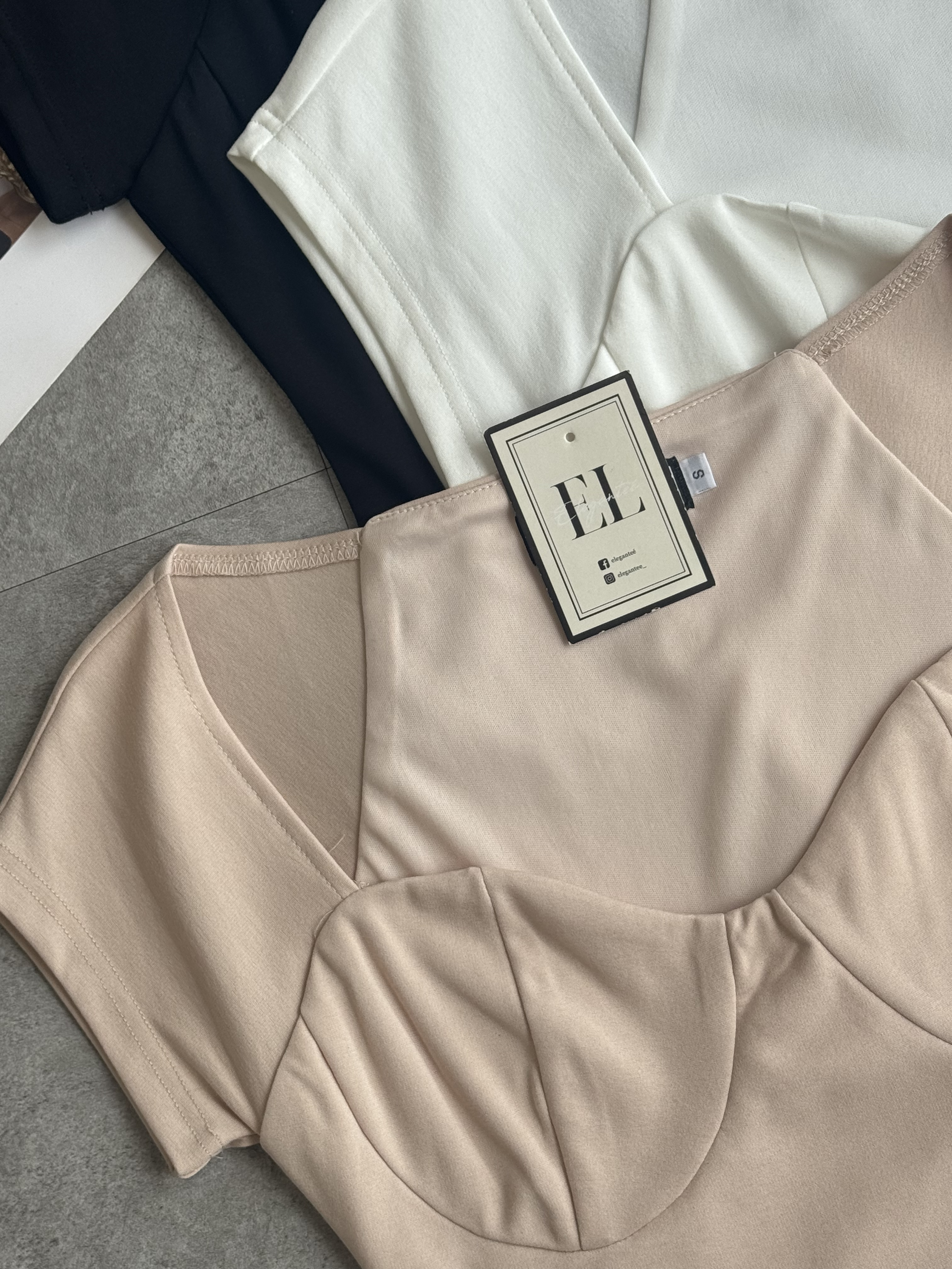 半袖柔软绵宽爱心方领Top