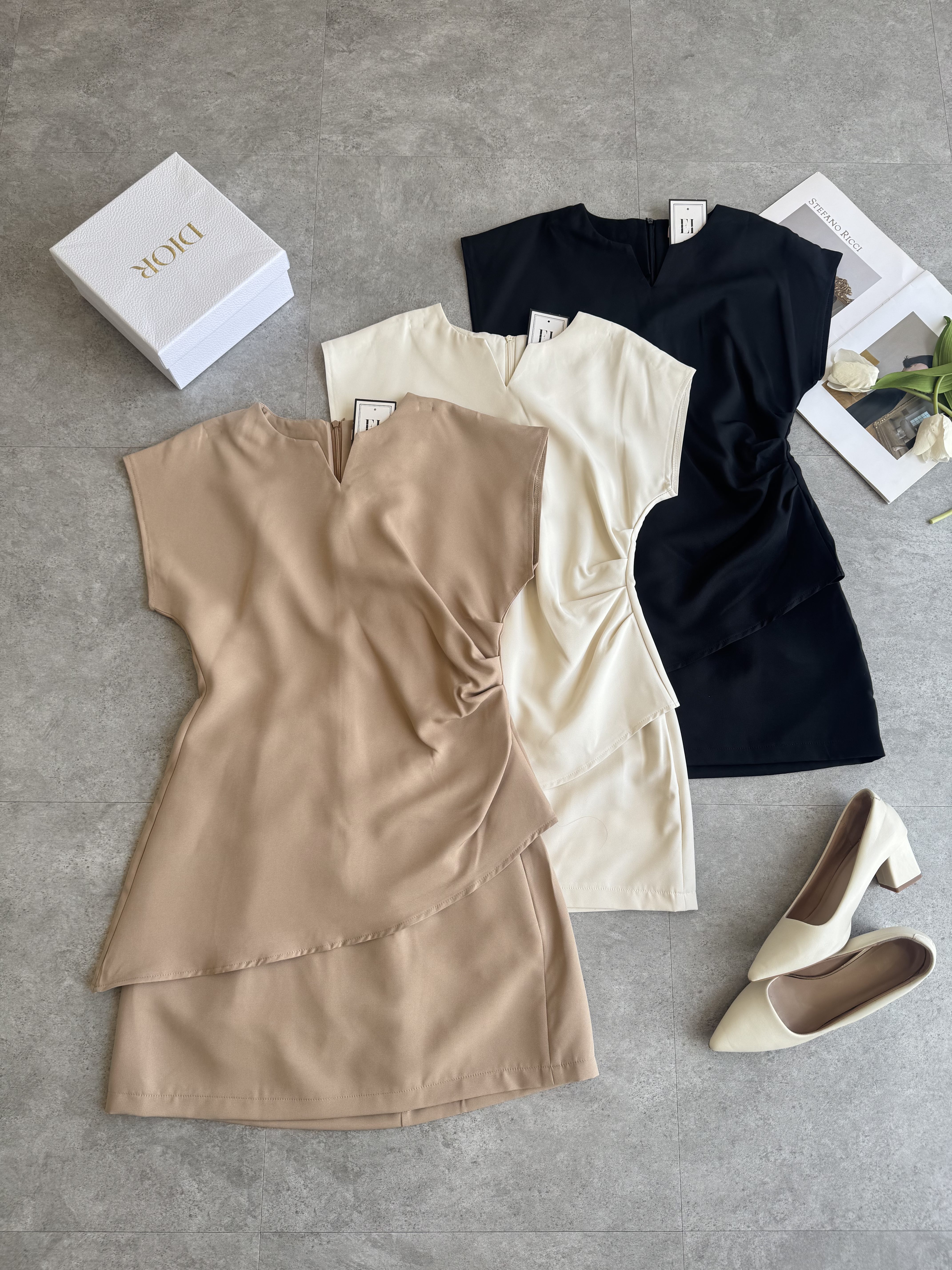 OL收腰斜尾短裙套装