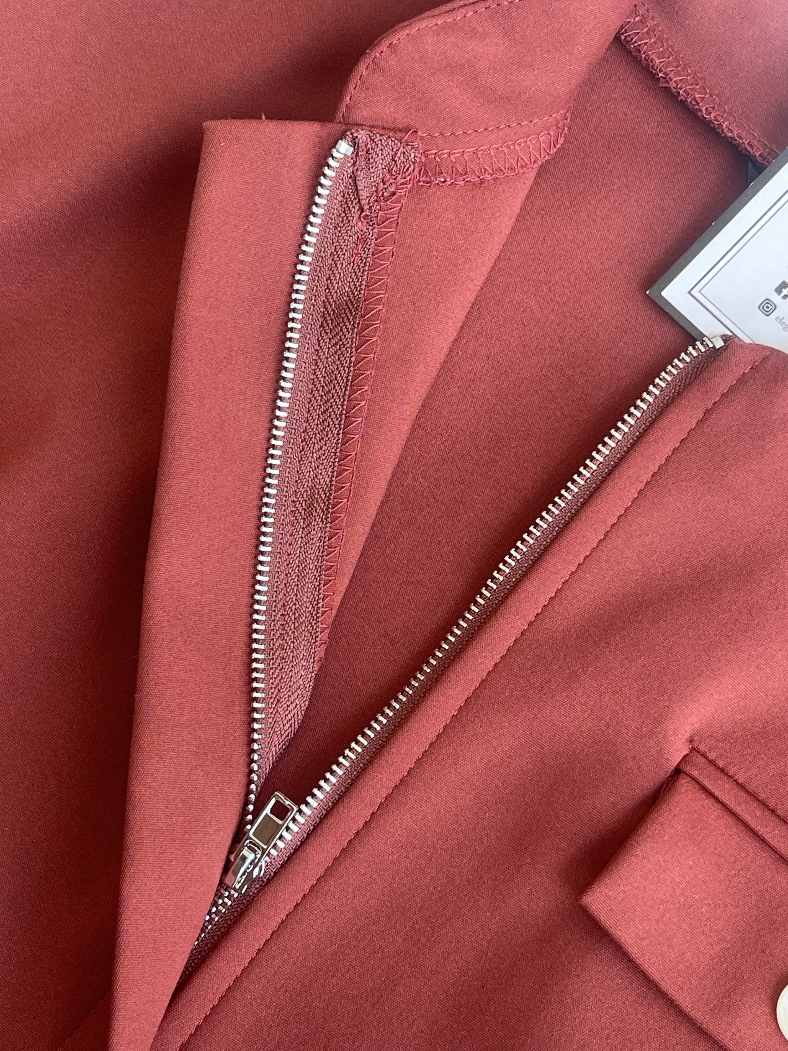 帅气隐藏拉链直角哑面Top