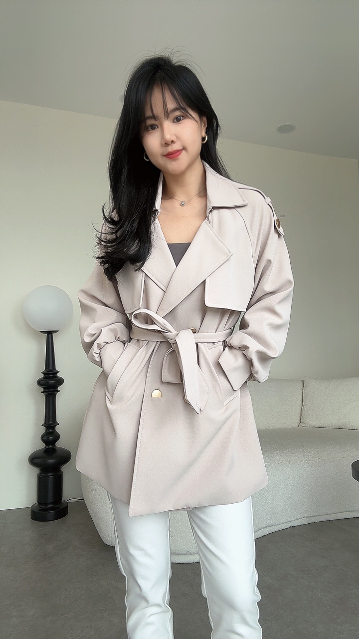 可爱泡芙袖风衣